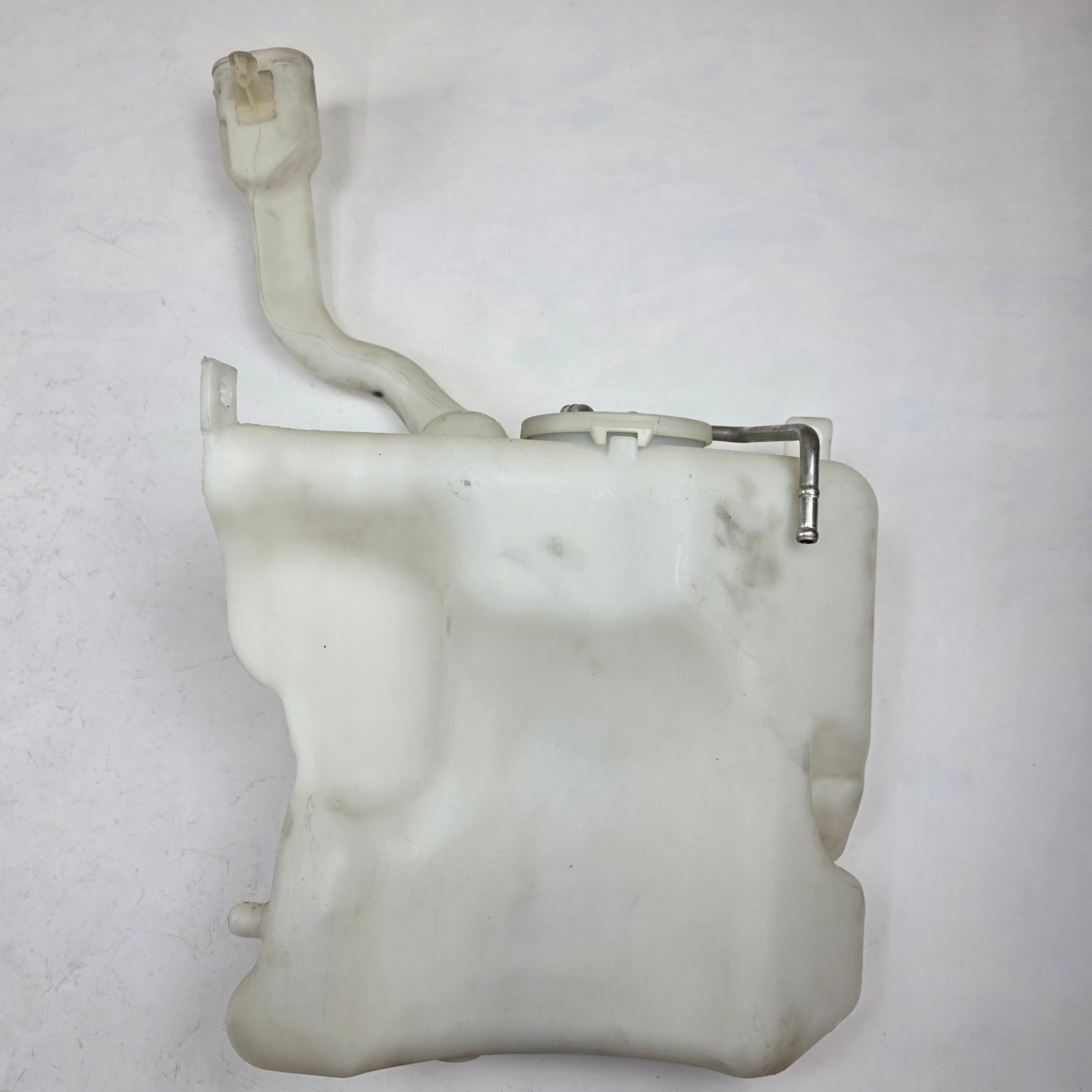 01-07 Mercedes C230 C240 C280 C320 C350 C32 W203 Washer Reservoir Tank OEM