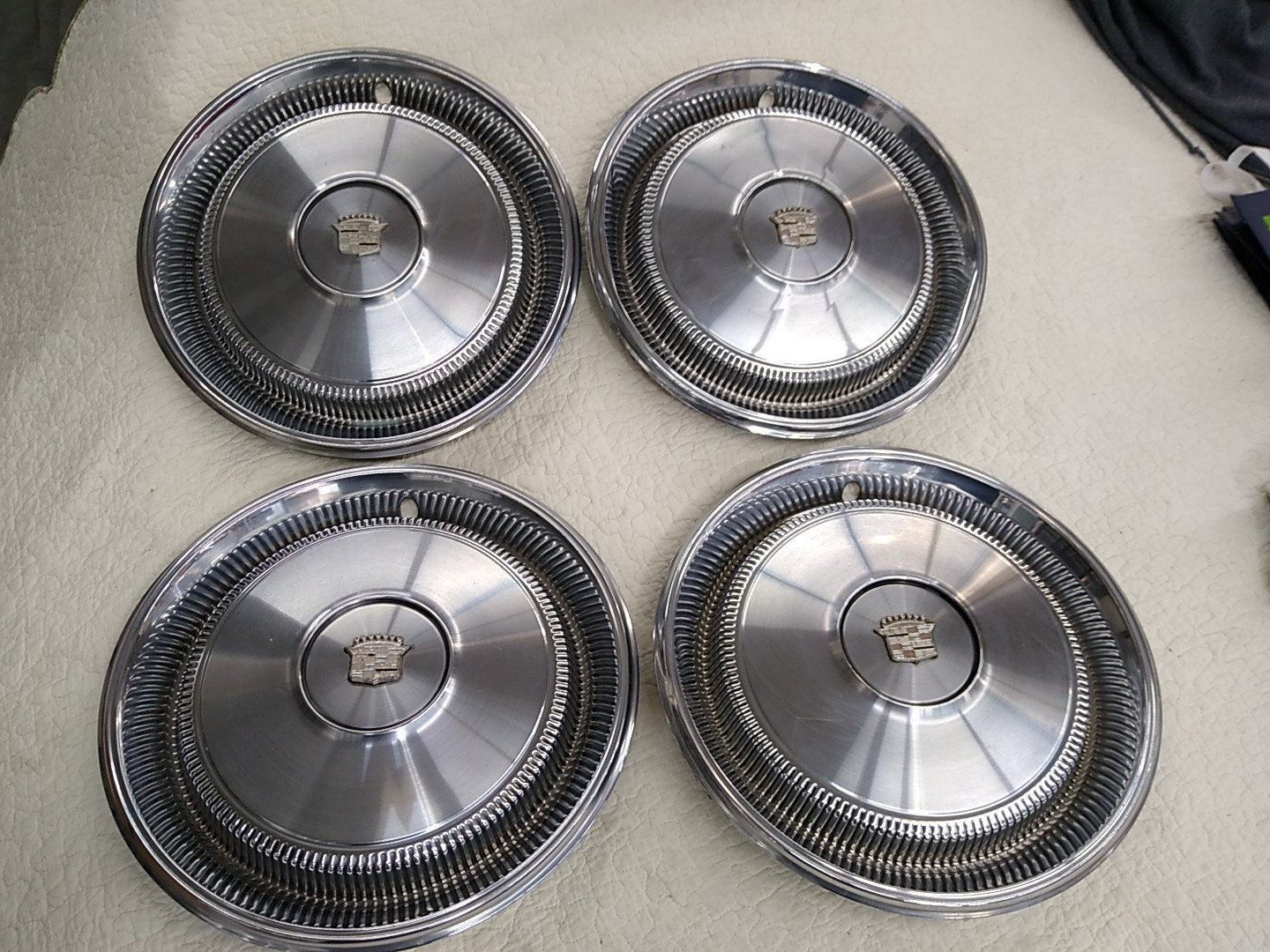 Set Of 4.   1970 70 CADILLAC CADY FLEETWOOD DEVILLE  HUBCAPS WHEEL COVERS 