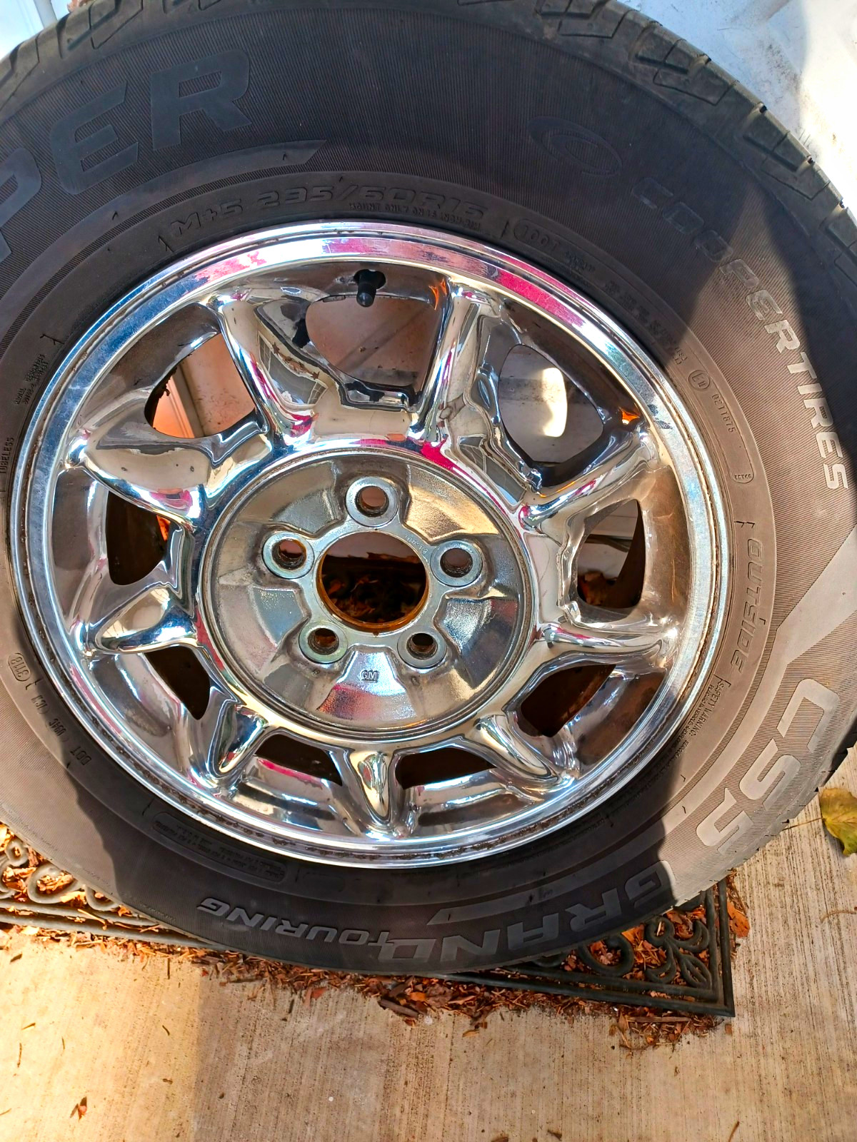 2000-2002 Buick P05 Chrome wheels and tires 2000-2002 Buick P05 Chrome wheels and tires