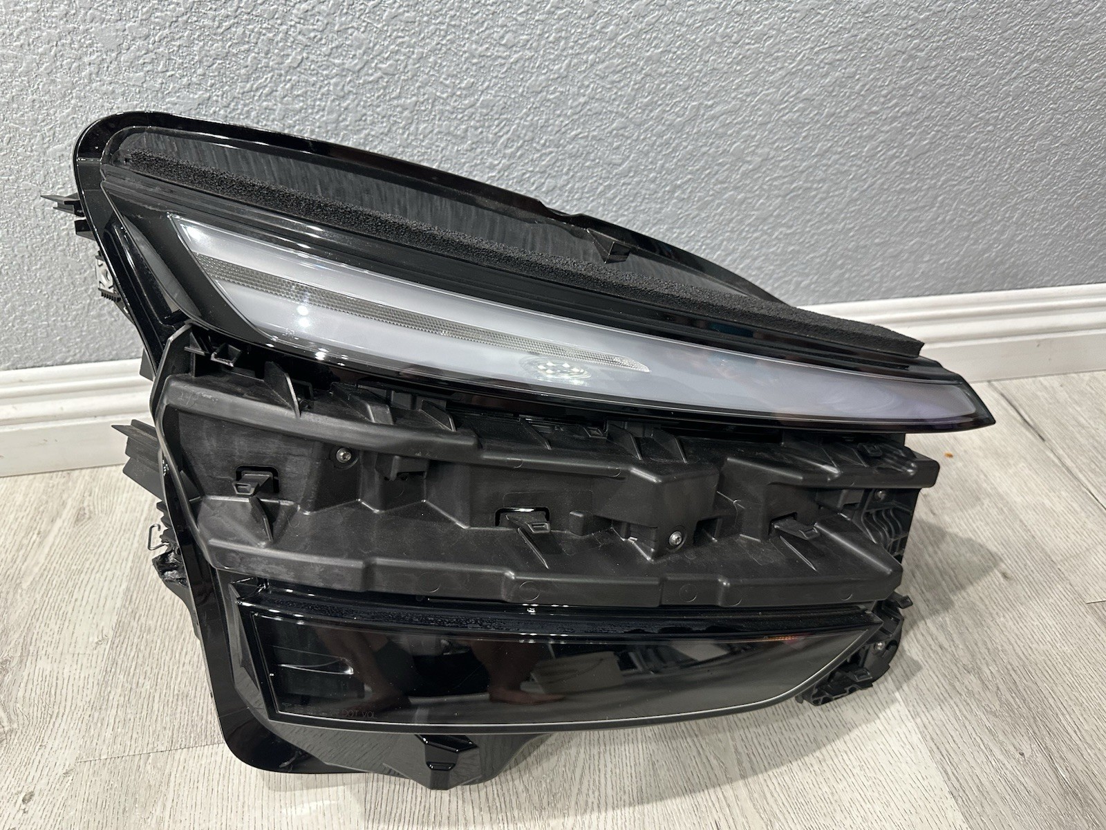 2026 Tesla Model Y Juniper RH Right Passenger Side Headlight LED OEM Used