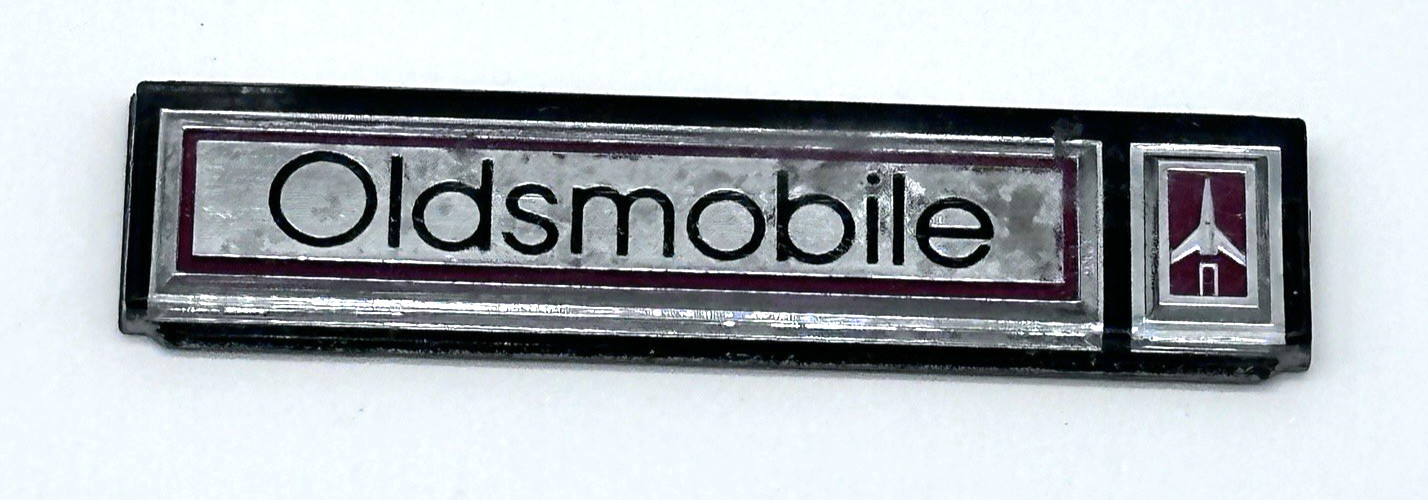 ✅Vintage 80\'s 90\'s Automotive Fender Dash Quarter Accent Trim OLDSMOBILE ✅Vintage 80\'s 90\'s Automotive Fender Dash Quarter Accent Trim OLDSMOBILE