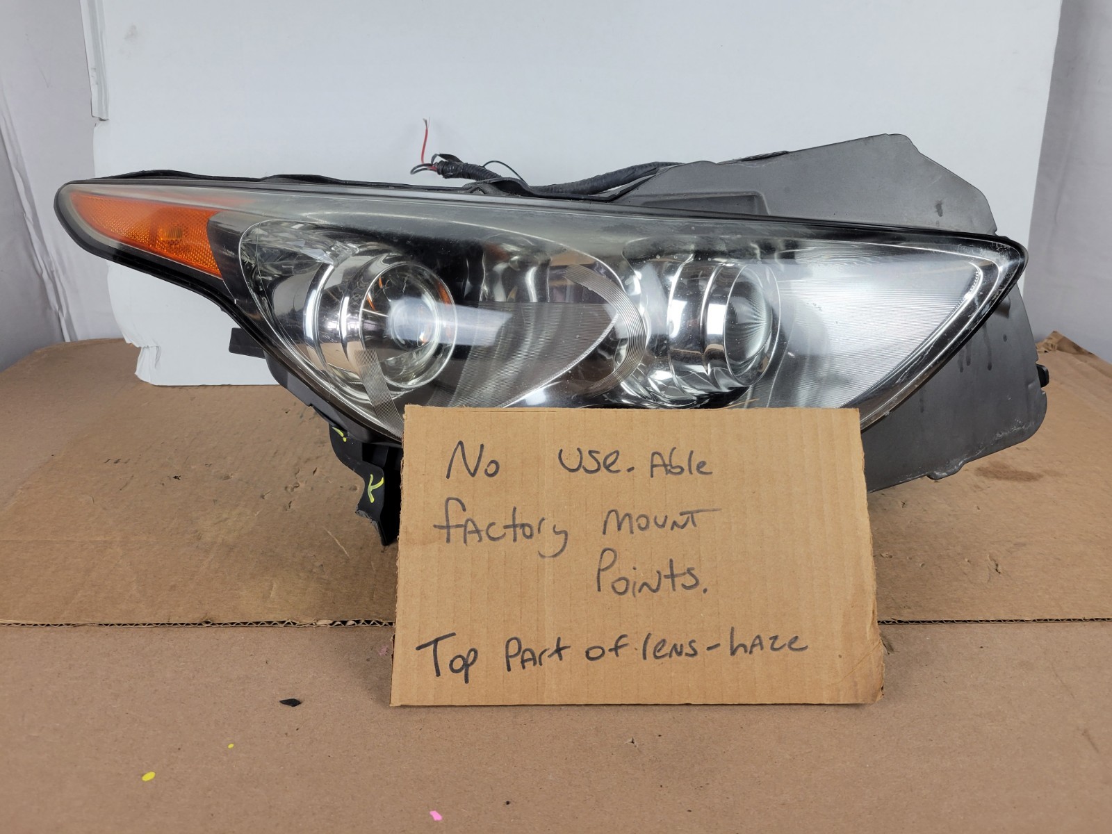 09-17 INFINITI FX35 FX50 QX70 PASSENGER XENON HID HEADLIGHT **NO MOUNT POINTS** 09-17 INFINITI FX35 FX50 QX70 PASSENGER XENON HID HEADLIGHT **NO MOUNT POINTS**