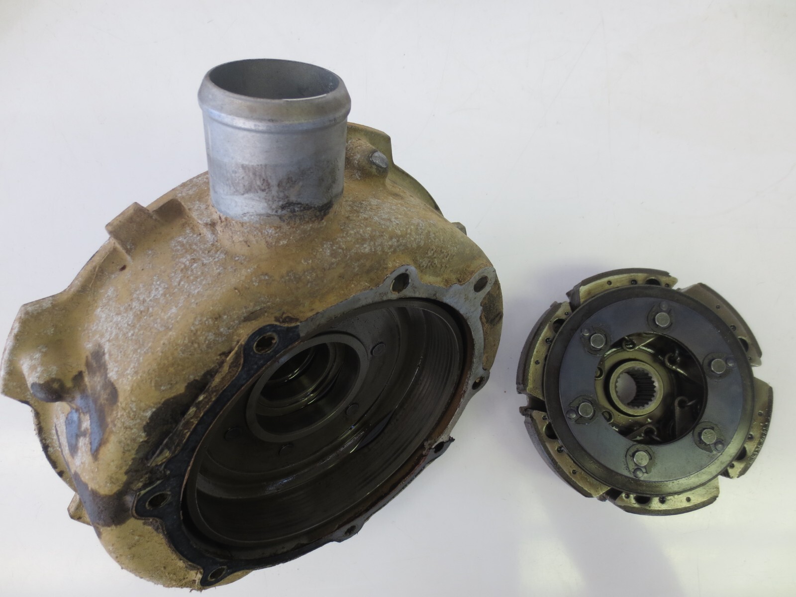 2012 Kubota RTV 400 4x4 UTV Used OEM Wet Centrifugal Clutch w/ Hub 