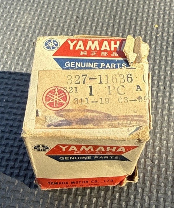 NOS 1972 YAMAHA LS2 (2ND 0.50 O/S) PISTON # 327-11636-00