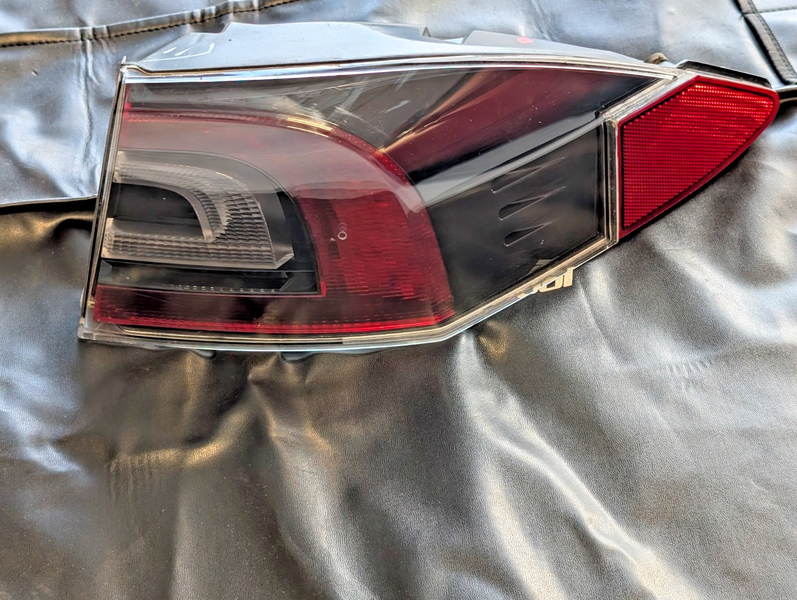2012-2021 Tesla S P75 Tail Light, Right Outer Lamp