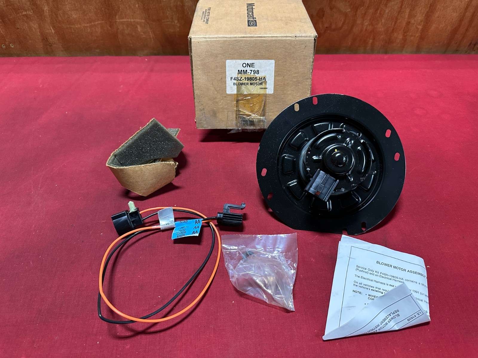 NOS NEW 1989-1997 FORD THUNDERBIRD BLOWER MOTOR F4SZ-19805-HA MM-798