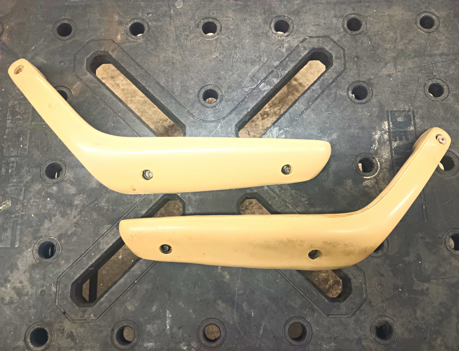 79-83 Toyota Pickup Arm Rests Door Handles OEM Original TEQ SR5 DLX Tan Beige