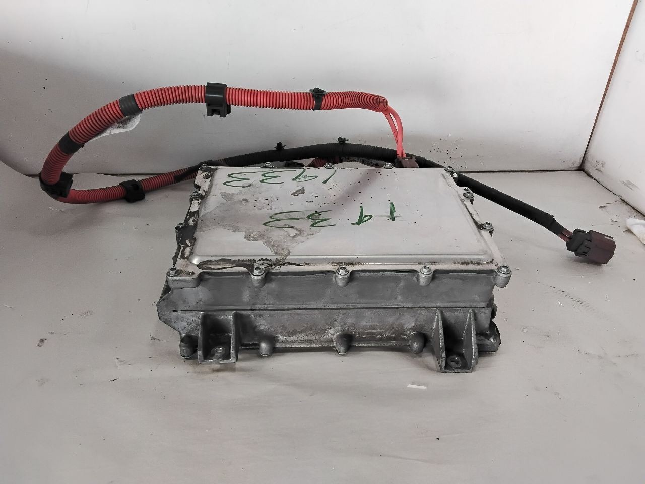Conv/Invert/Charger Charger Fits 18-19 CLARITY 132304