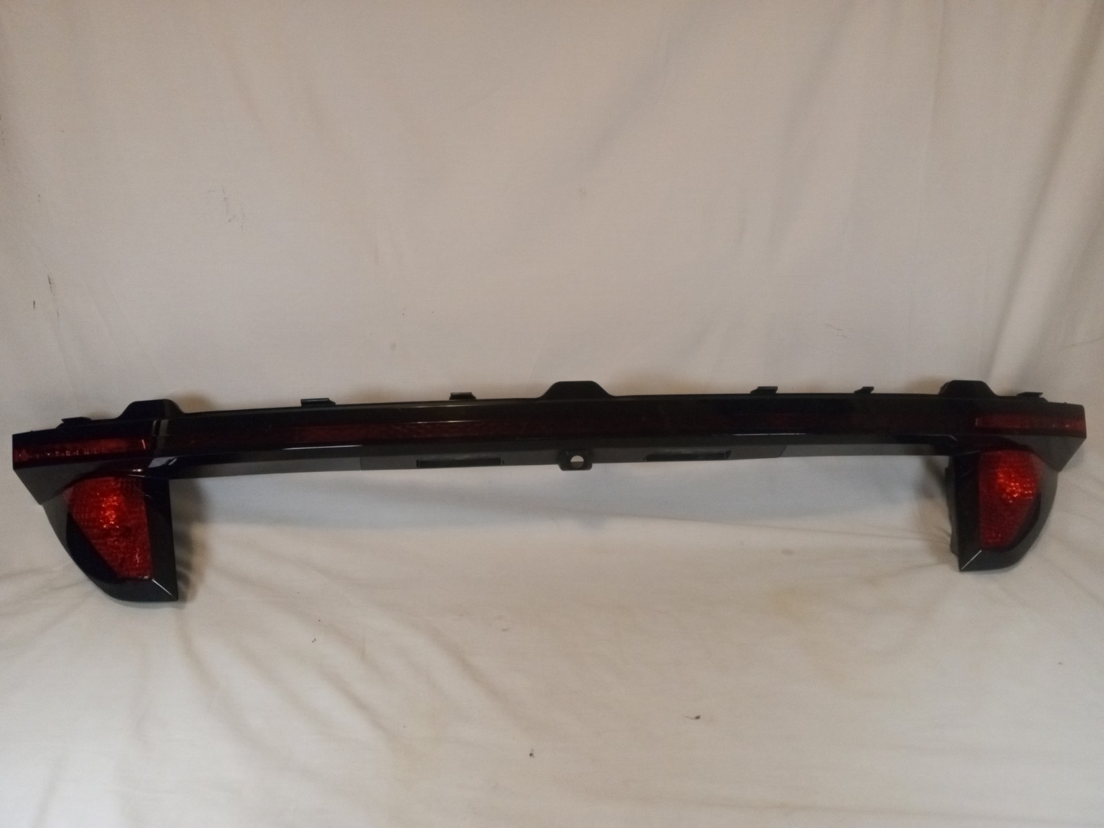 2025 2026 Hyundai Tucson Rear Center HALOGEN Trunk Tail Light Bar 92403-CW540
