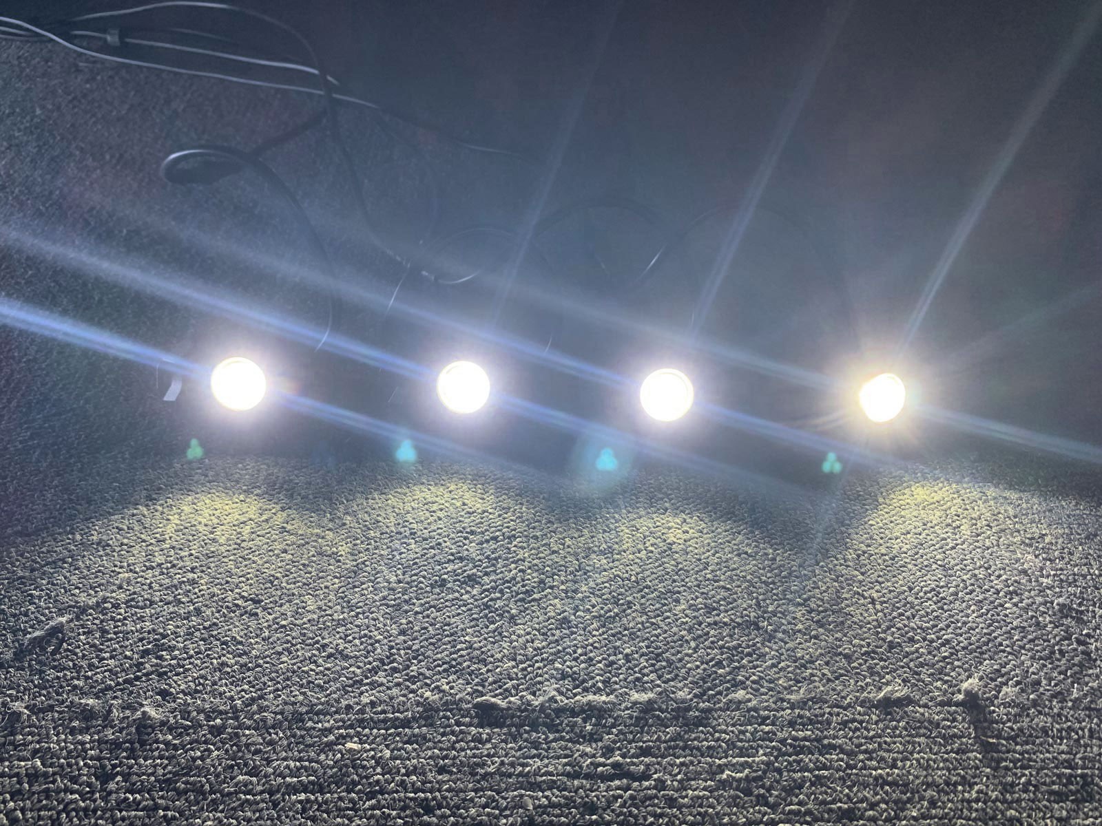 4Row 15.5\'\' 17.5\'\' White LED Truck Wheel Rim Lights + 4/8pcs LED Rock Lights Kit