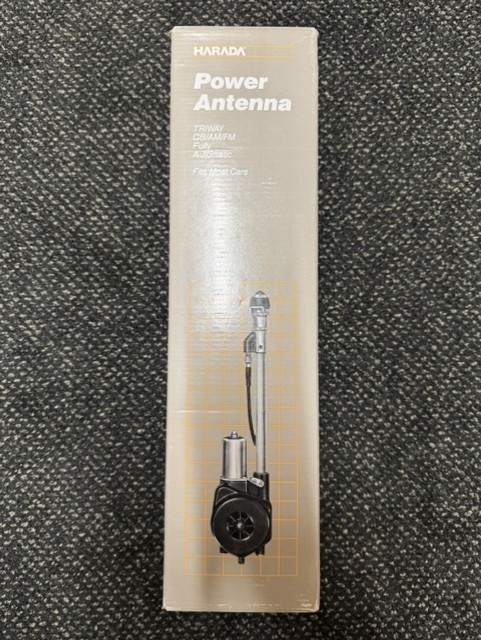 HARADA MT2 TRI-BAND POWER ANTENNA   AM-FM-CB (NEW-OLD STOCK)