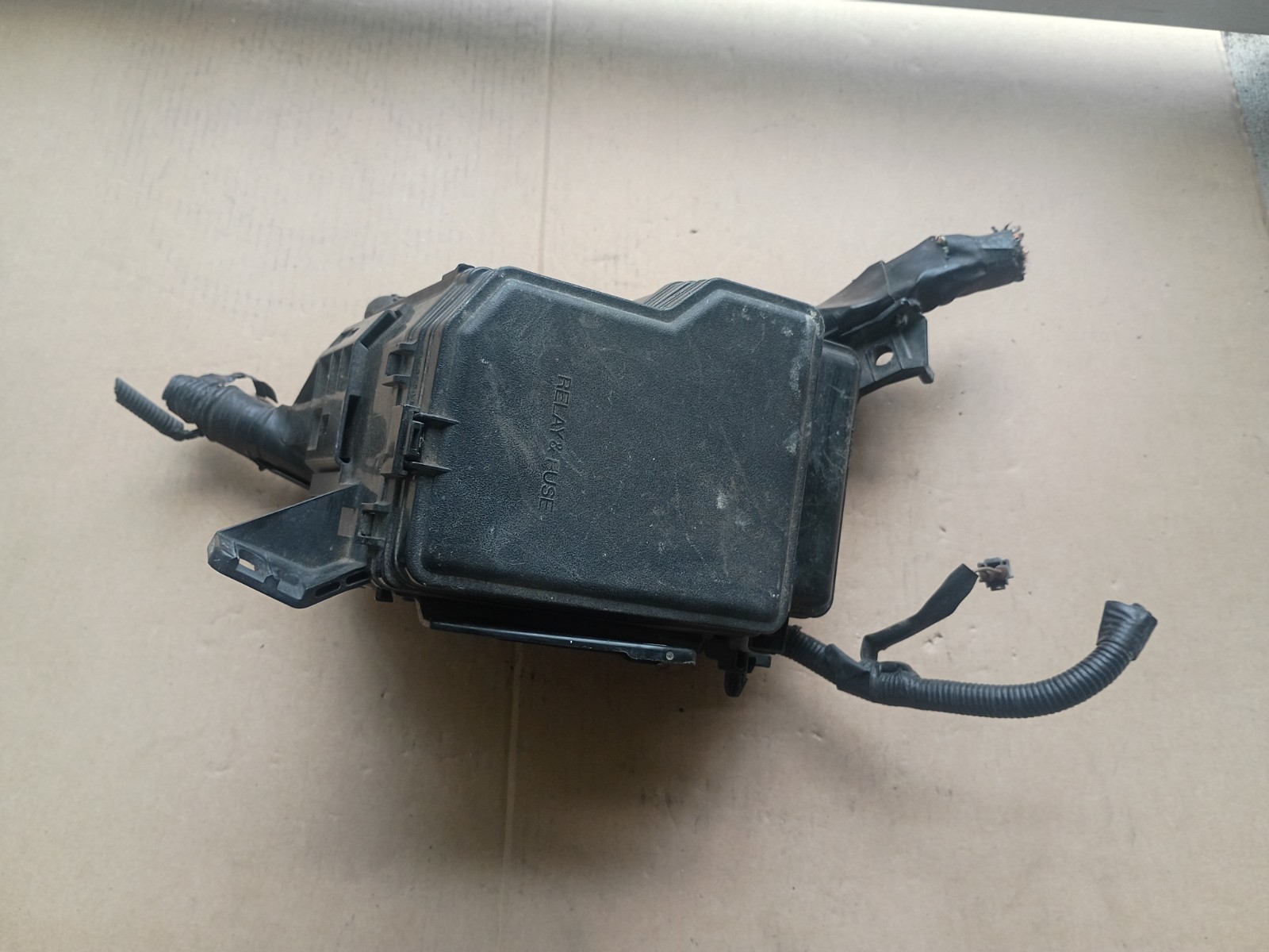 2008 TOYOTA HIGHLANDER ENGINE ROOM JUNCTION BLOCK ASSEMBLY P/N 82720-48040