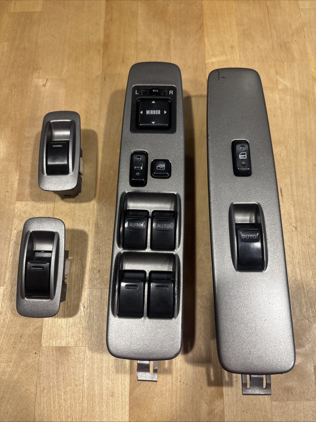 1996-2002 Toyota 4Runner Driver Passenger LH RH Master Window Switches Silver