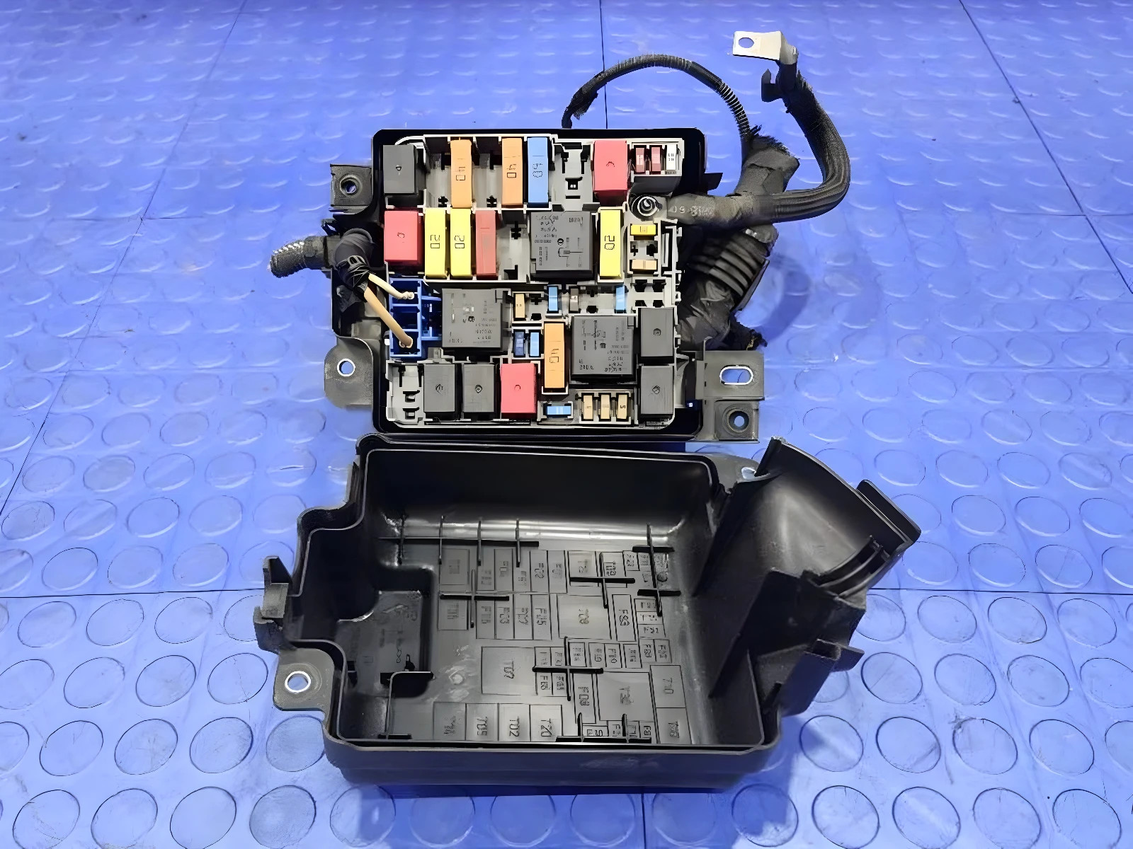 2015-2022 Ram Promaster City Engine Fuse Box OEM