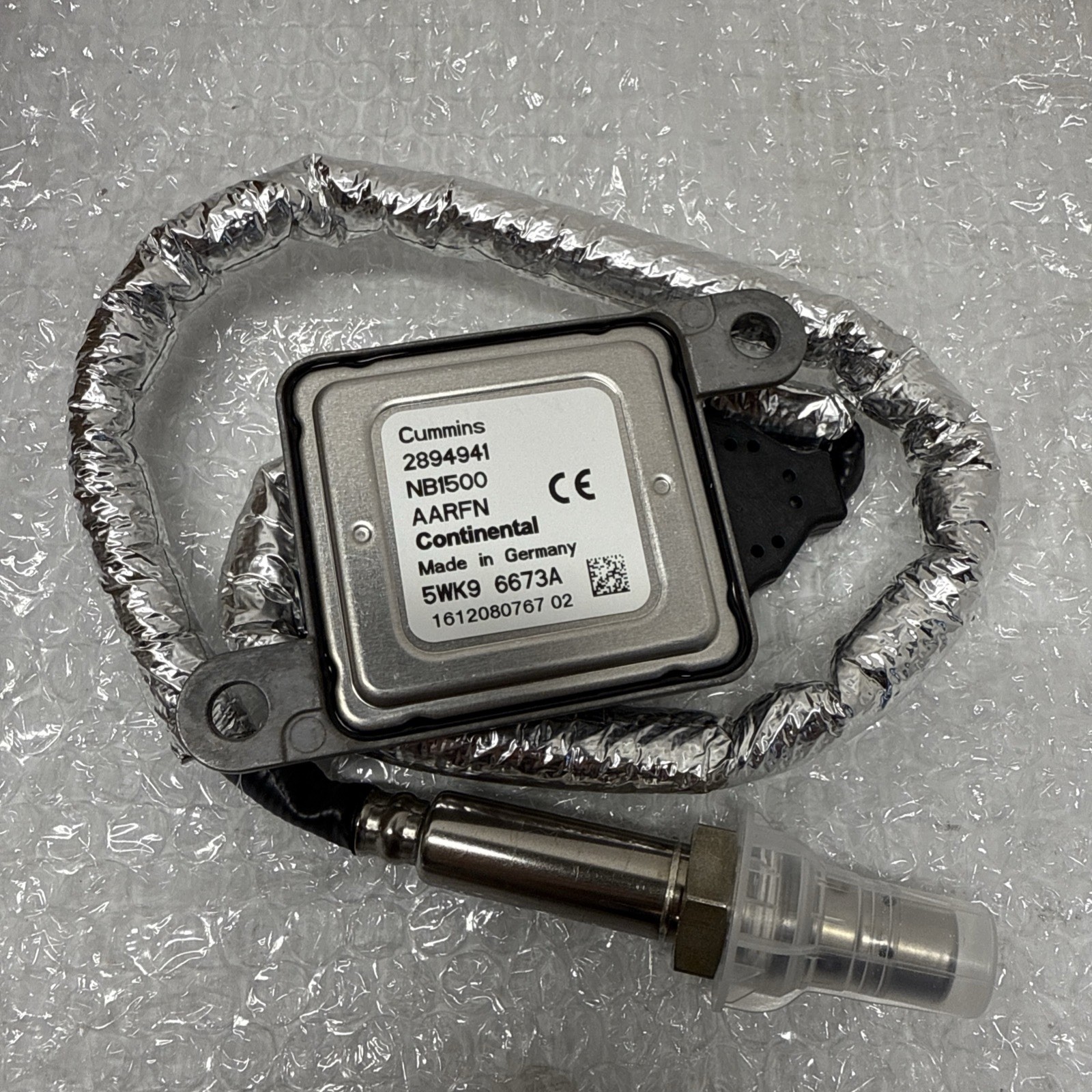 NOx Nitrogen Oxide Sensor Cummins 2894941 New Old Stock