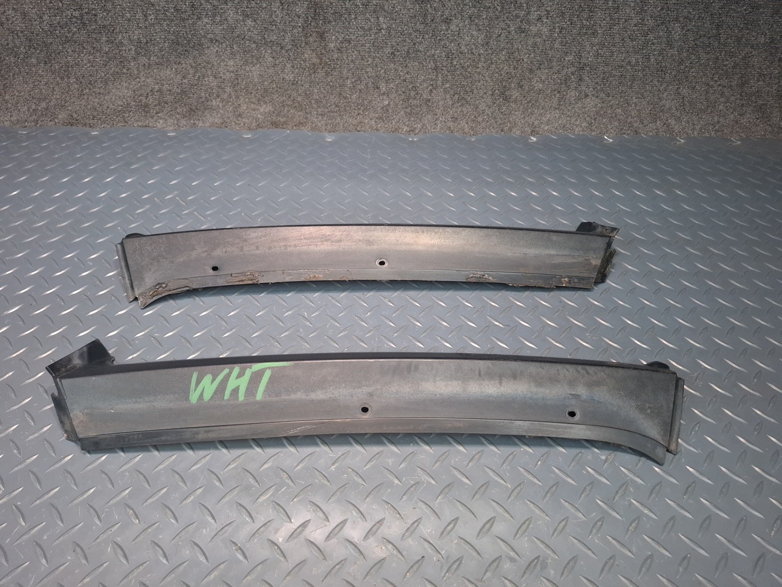 2003-2009 HUMMER H2 FRONT WINDSHIELD EXTERIOR A PILLAR TRIM COVER PANEL SET OF 2