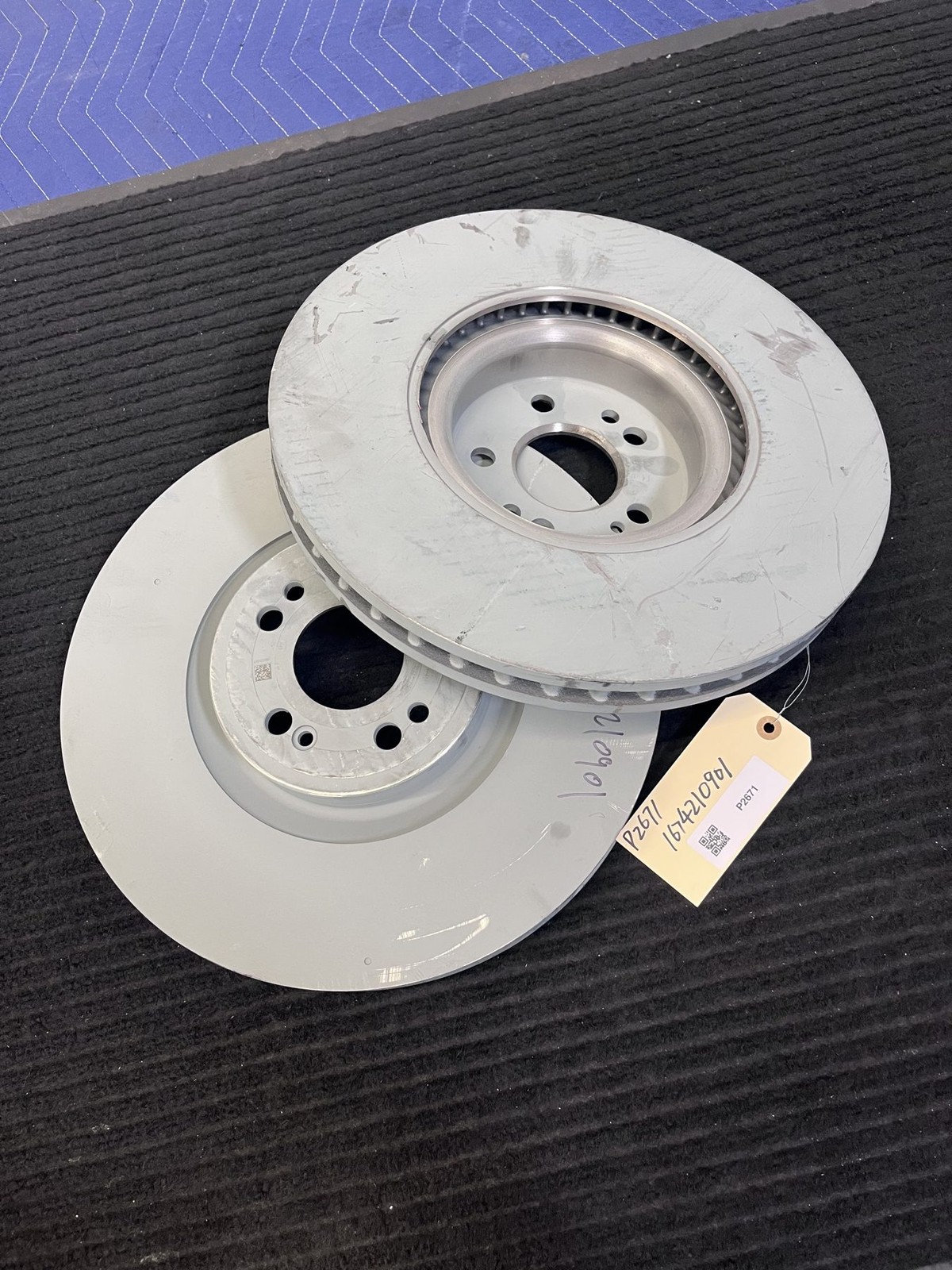 2020-2023 Mercedes GLE450 GLE580 Front Rotor Pair OEM A1674210901