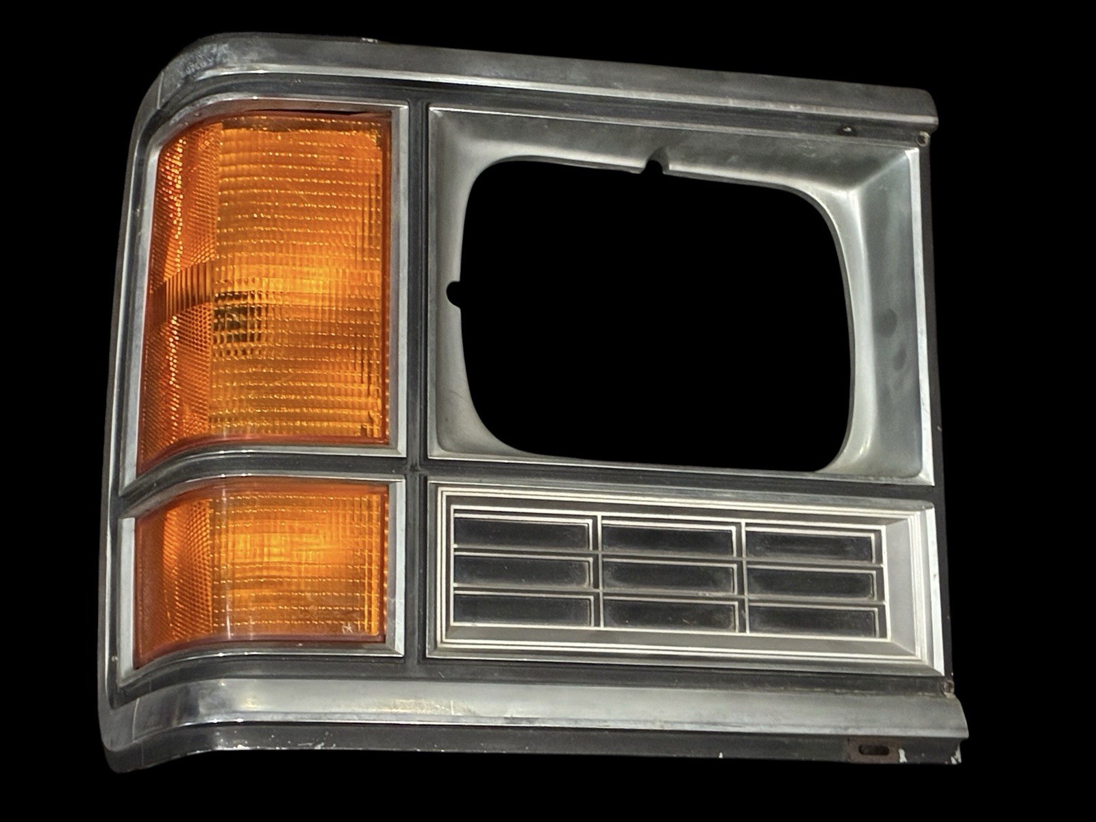 OEM Right Headlight Bezel Turn Signal Lens 1986-93 Dodge RAM Van B150 B250