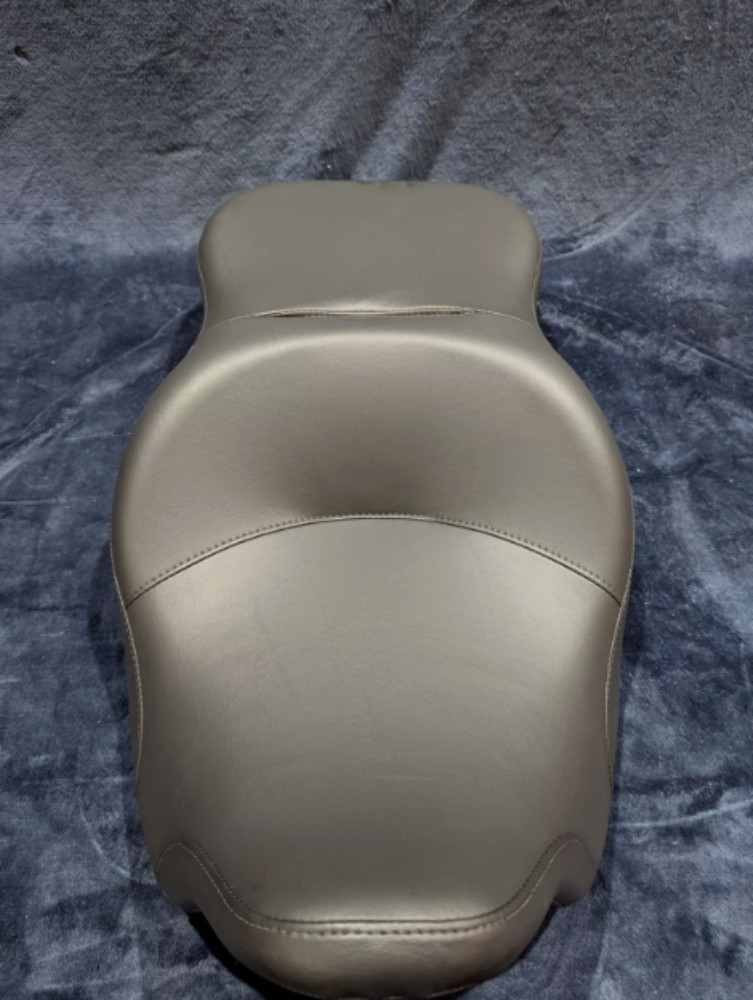 2008-2023 Harley-Davidson Touring Sundowner Smooth Deep Bucket Seat 52000128