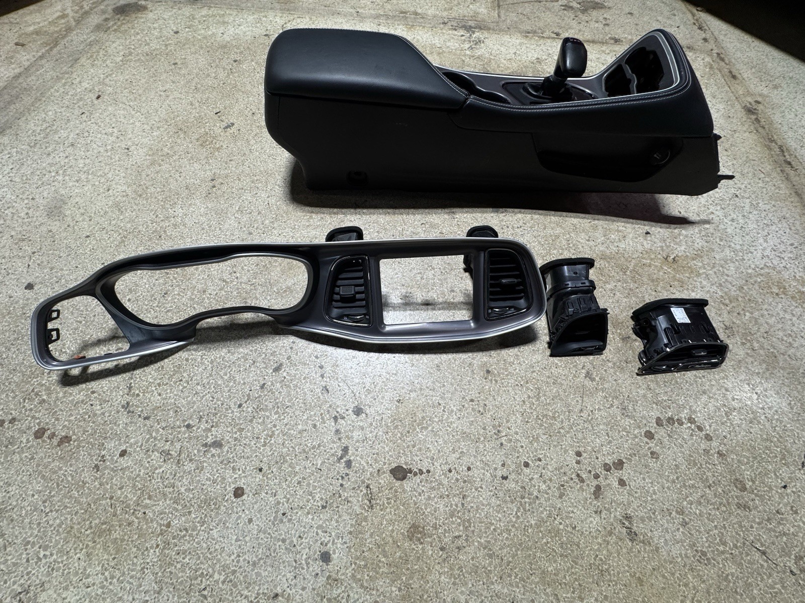 OEM 2015-2023 Dodge Challenger Dash Trim And Vents With Center Console & Shifter