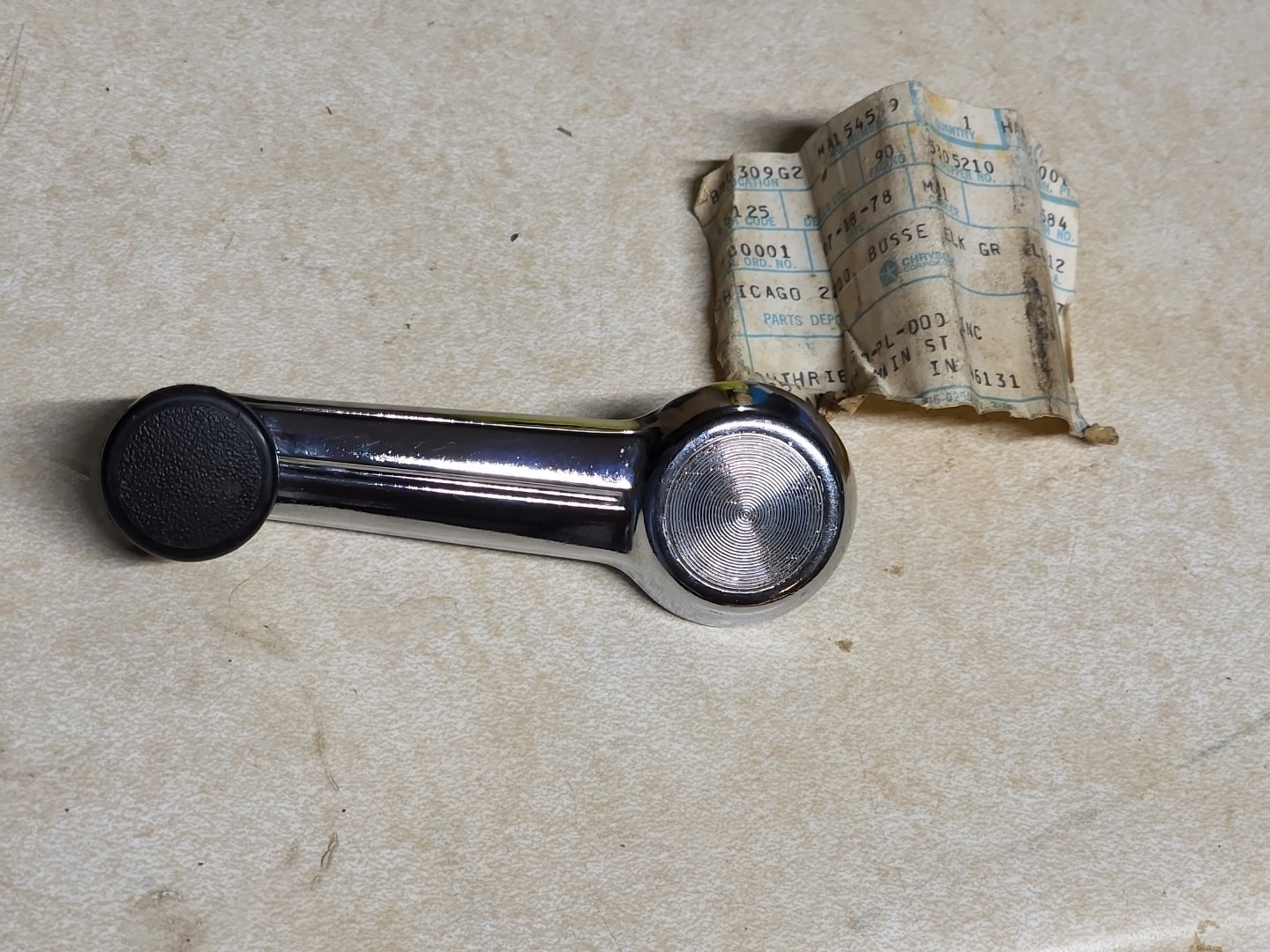 NOS 1971-1981 Colt Arrow Sapporo Challenger Mitsubishi DOOR QUARTER WINDOW CRANK