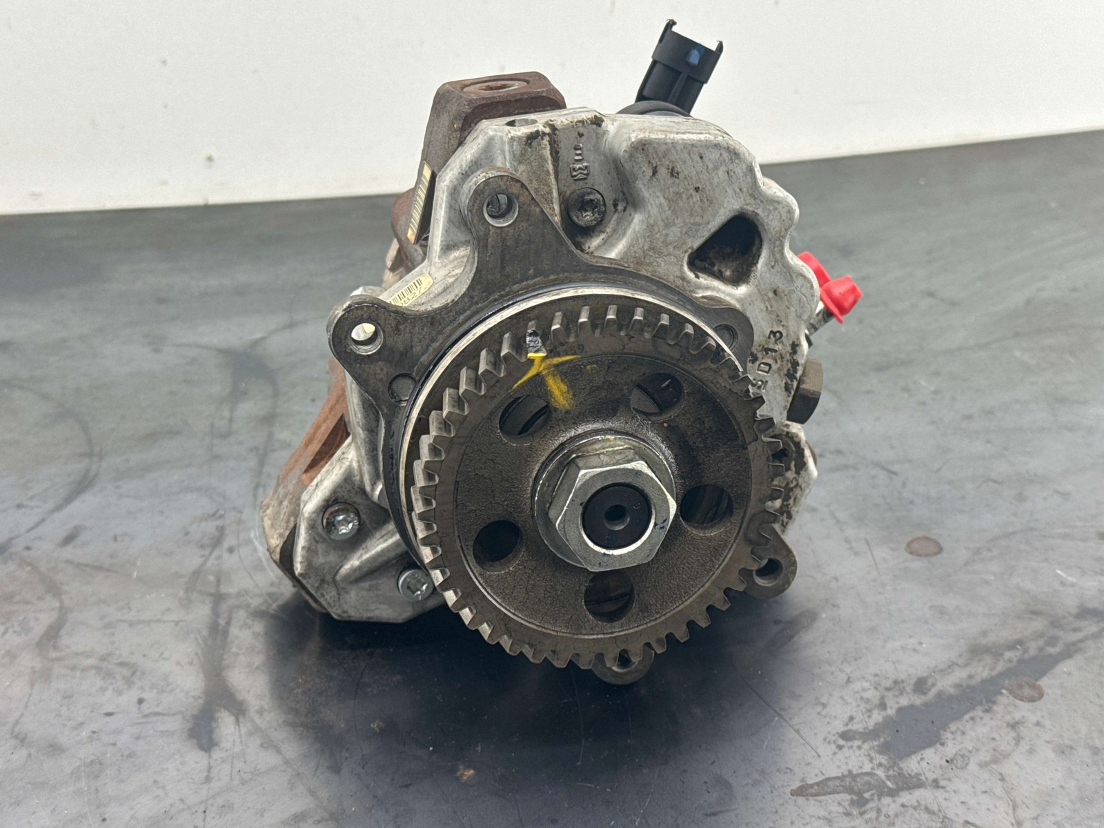 Duramax Fuel Injection Pump LMM CP3 (Gear Damaged) SIERRA SILVERADO 2500 06-10