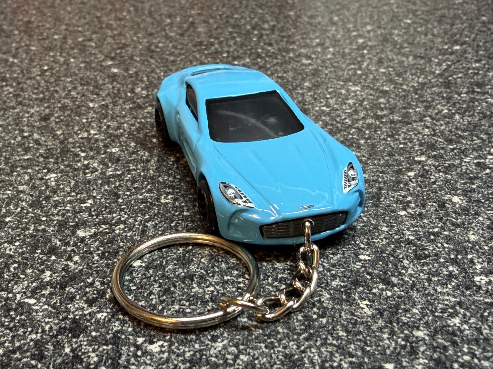 Aston Martin One 77 Keychain Blue Hot Wheels Matchbox