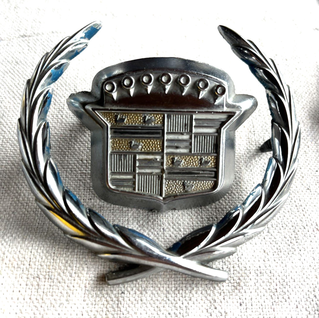 OEM GM 1971-1976 Cadillac Trunk Lock Flipper Crest Emblem Cover