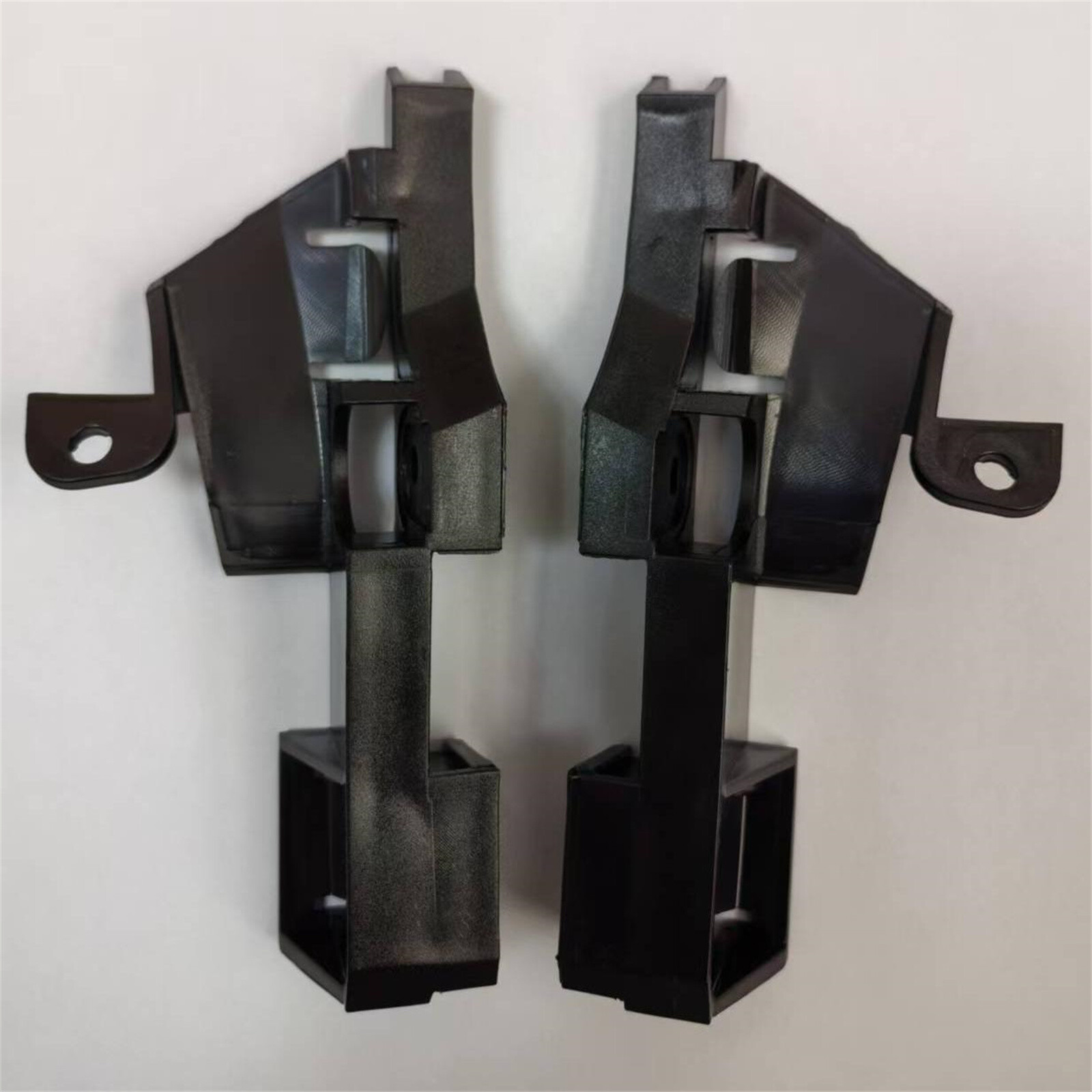 LH+RH Bumper Cover Guide Spacer Support Set For 2001-2006 BMW 330Ci 325Ci