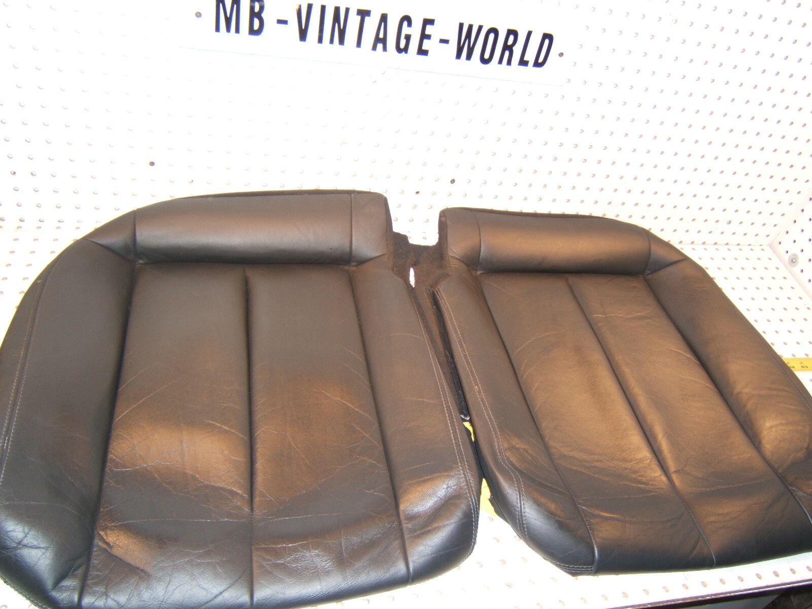 Genuine Mercedes W208 CLK55 coupe REAR R & L Seat AMG LEATHER 581A lower 2 Cover