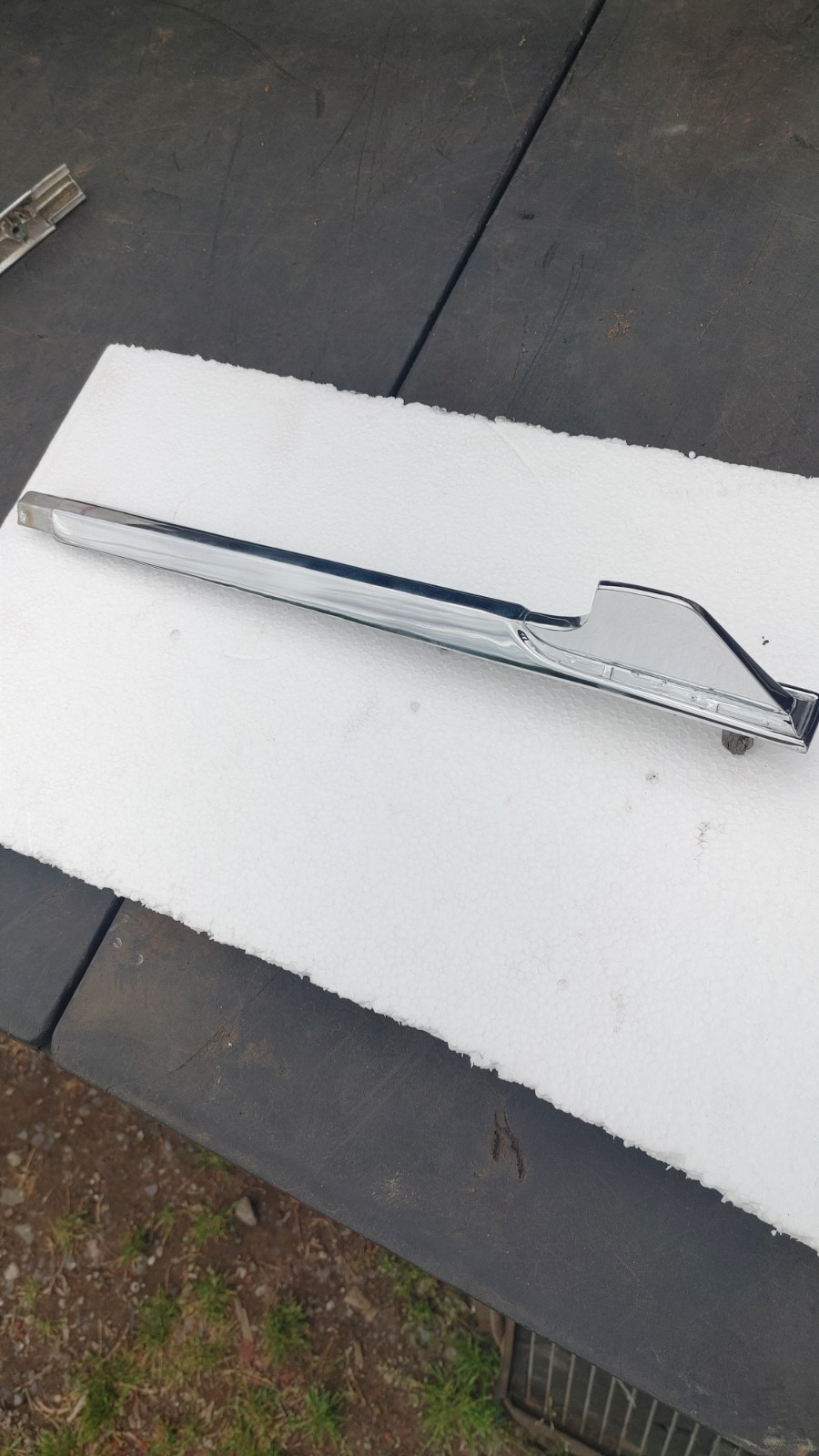 1965-66 Canadian Valiant Signet Fender spear, Ornament. Part # 2424049. Left