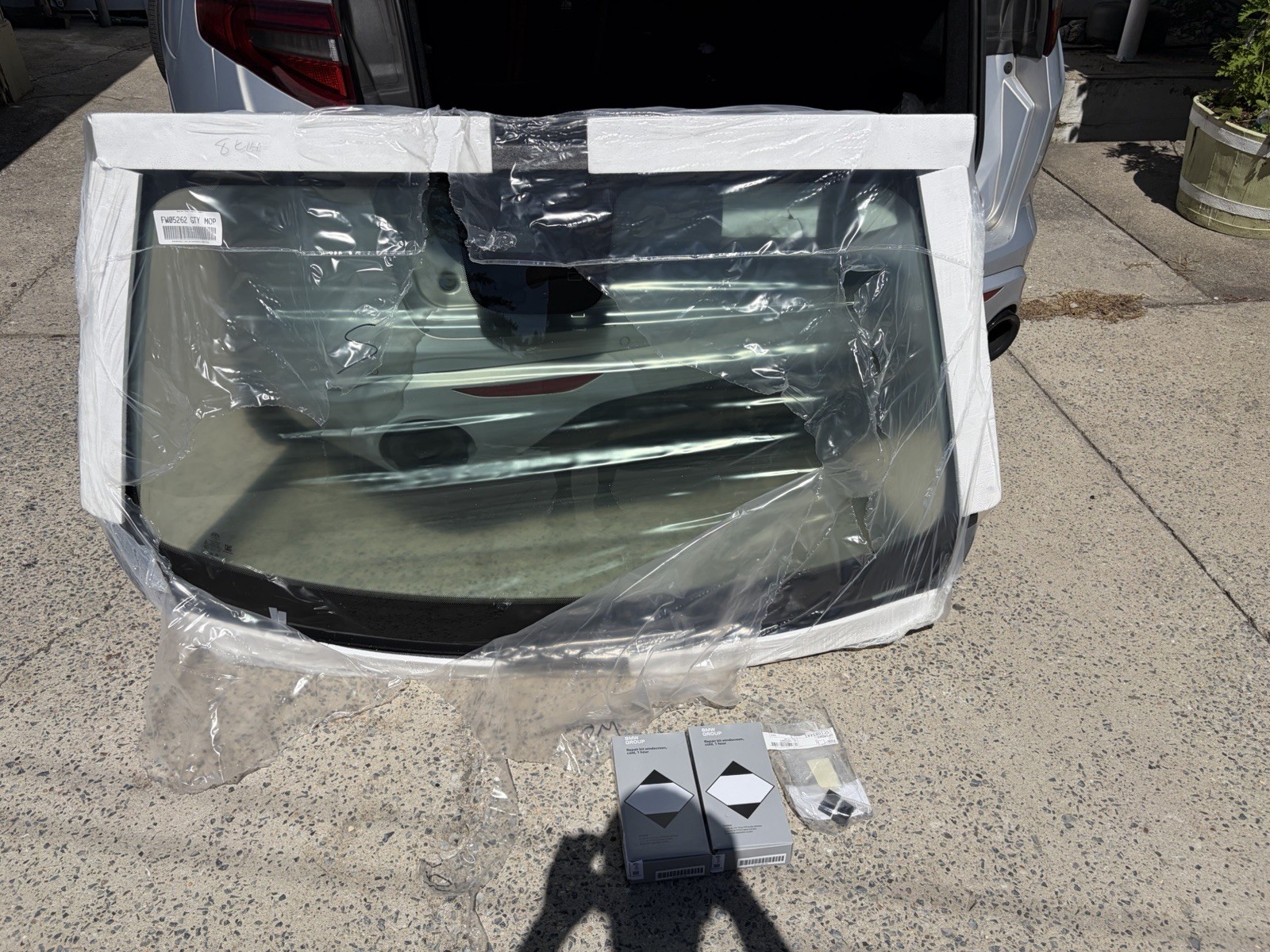 Original Alfa Romeo Stelvio Windshield, Authentic With All Necessary Sensors