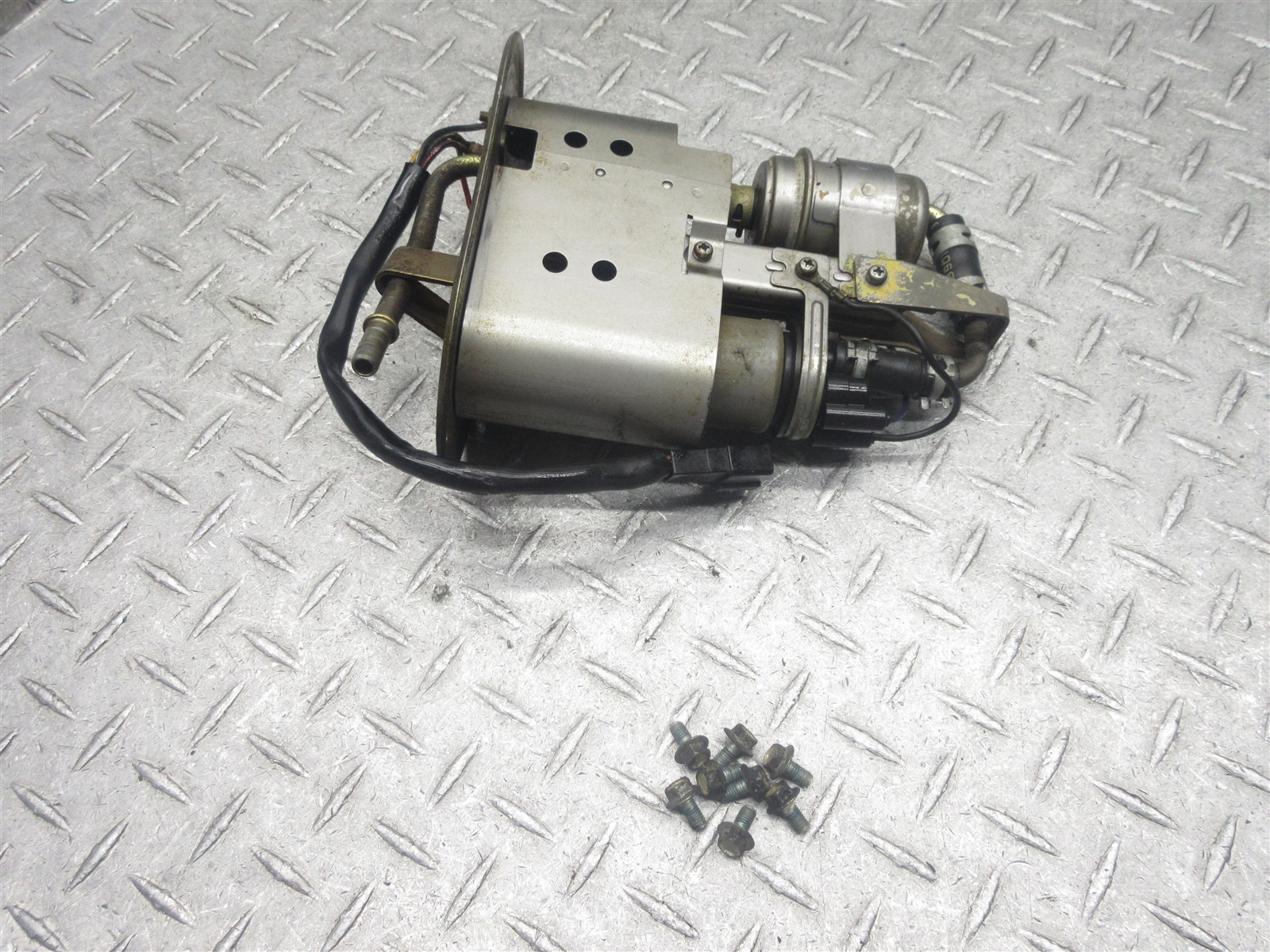 1999 96-99 Suzuki GSXR 750 GSXR750 TESTED Fuel Pump Gas Petrol Sending Unit OEM