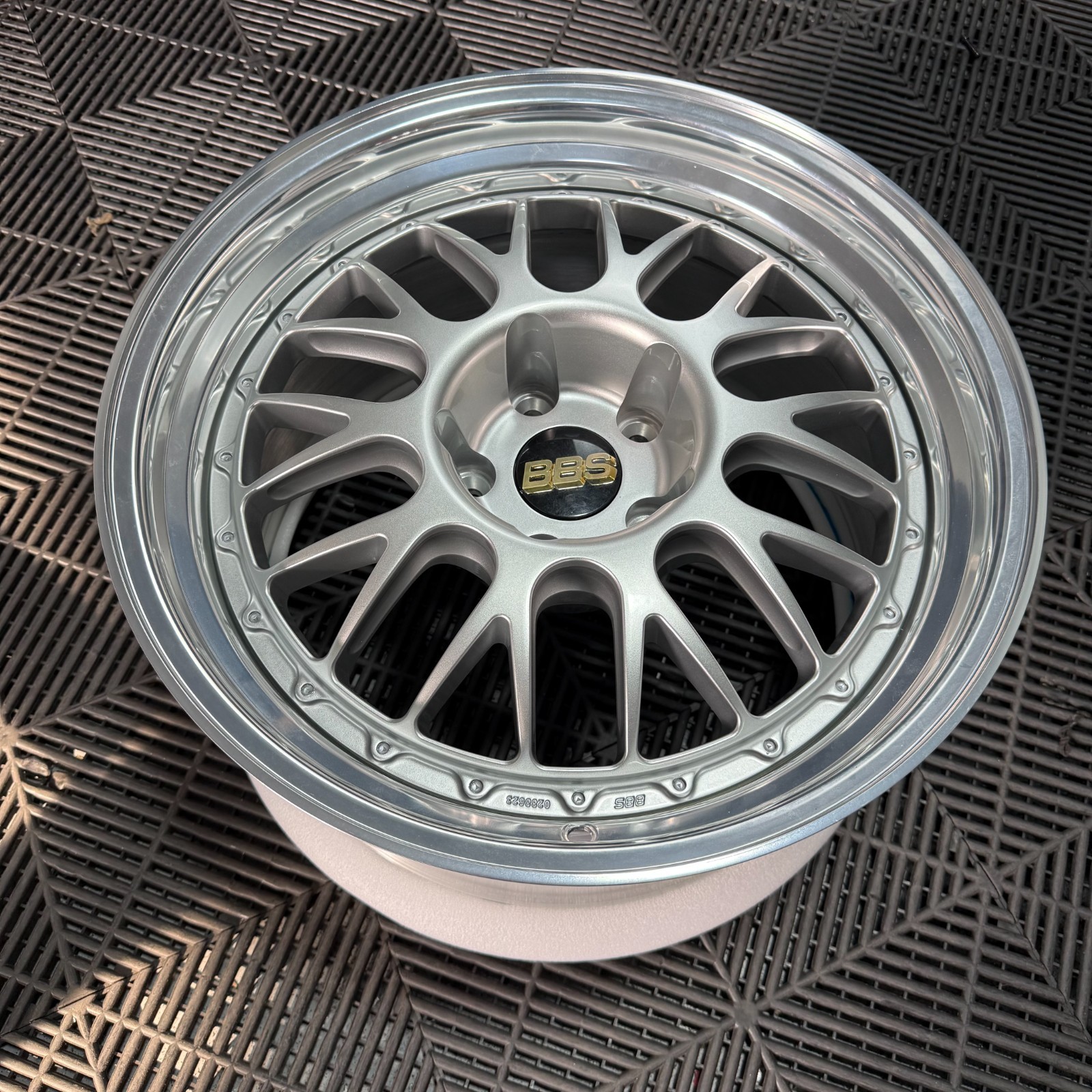 Suitable for models such as BMW E92, M3, and Porsche 911, featuring the BBS E88 Suitable for models such as BMW E92, M3, and Porsche 911, featuring the BBS E88