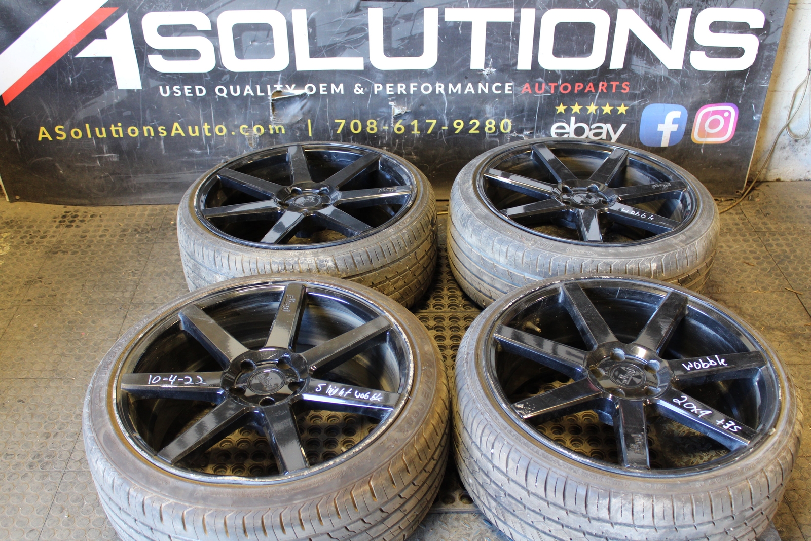 Niche Future Wheels  20x9 +35 5X114.3   SET OF 4 SQUARE SET