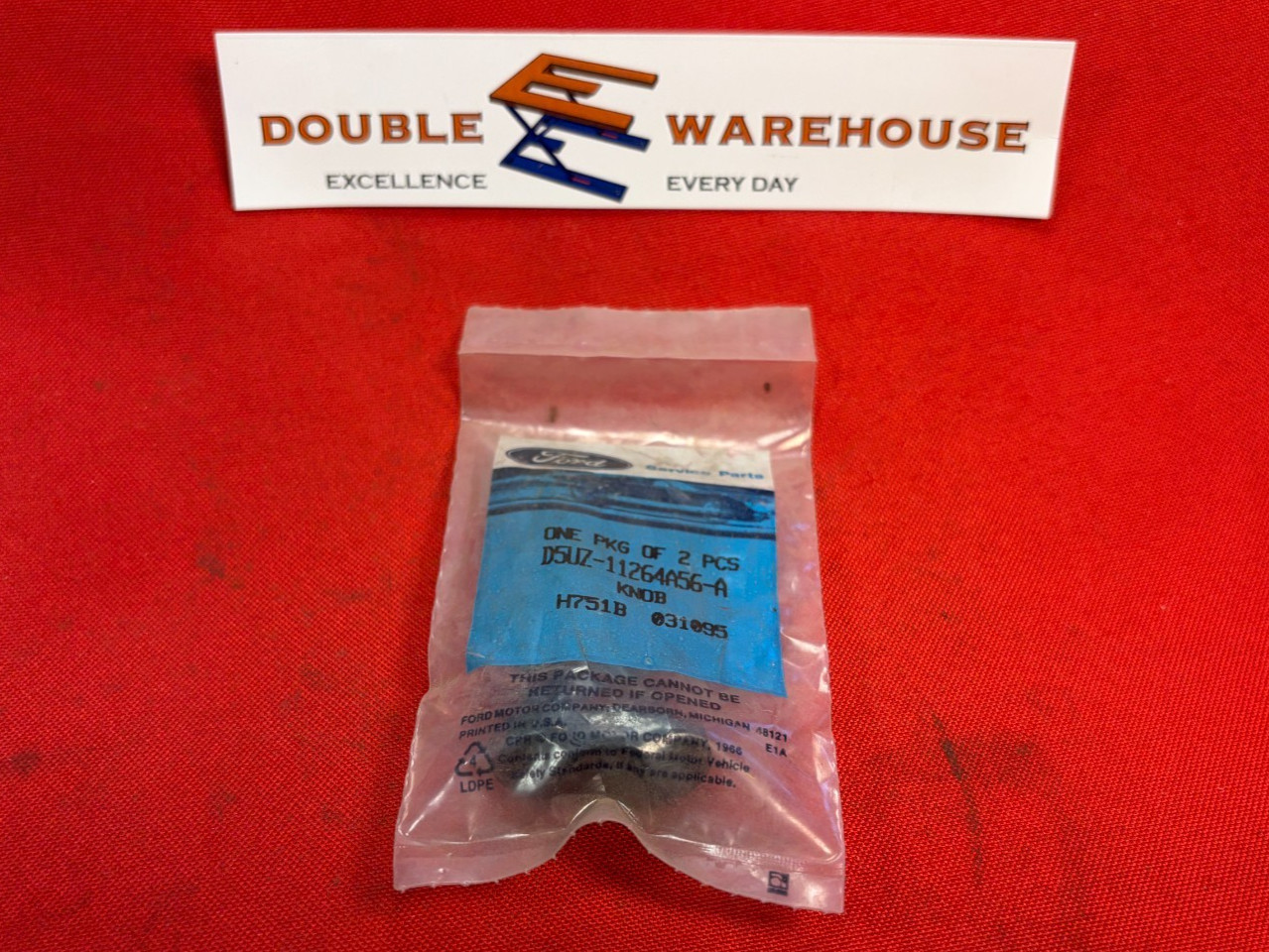 NOS OEM NIP Ford D5UZ-11264A56-A Knob SET OF TWO (2) Sealed