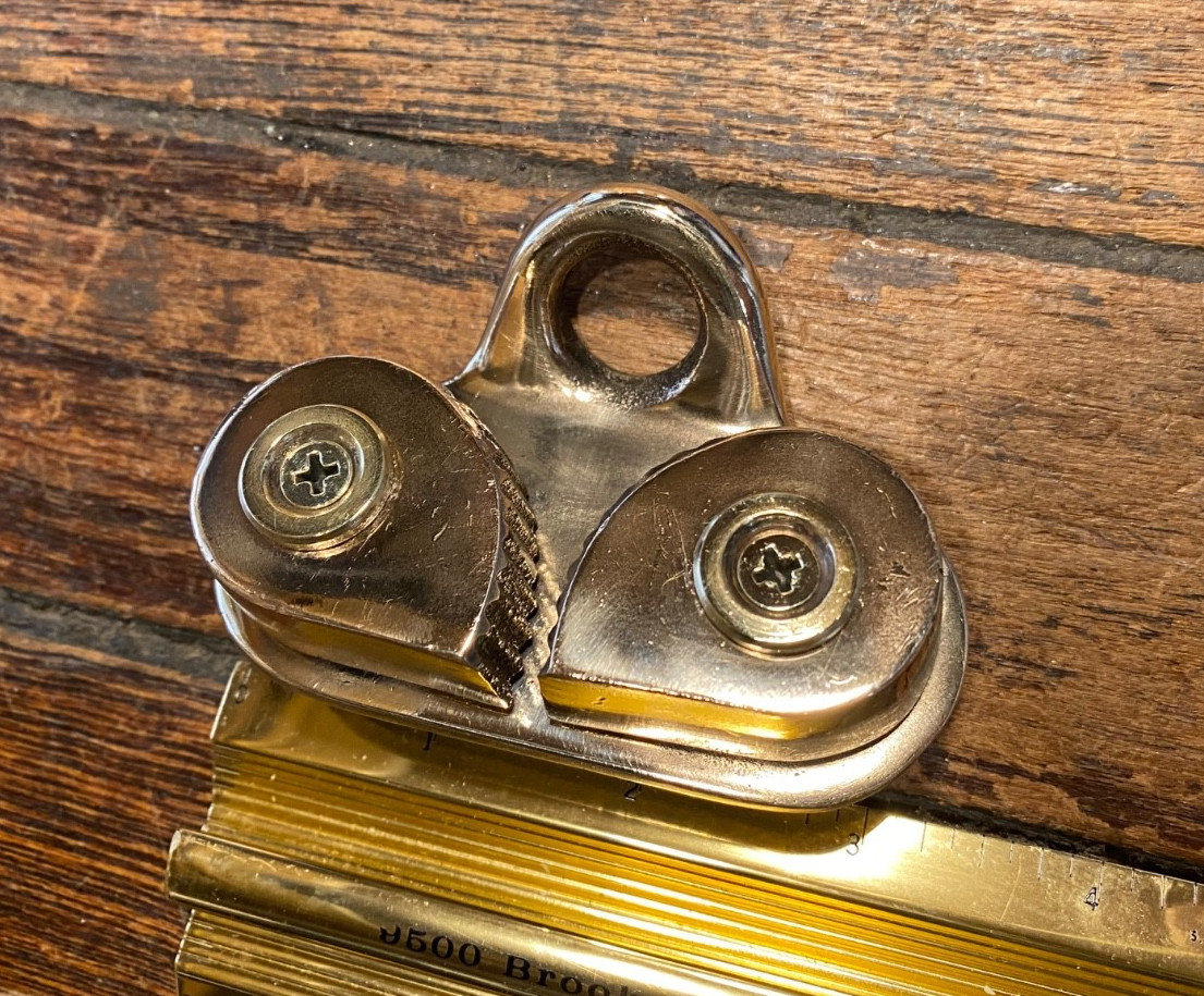 NEW OLD STOCK, VINTAGE WILCOX CRITTENDEN POLISHED BRONZE CAM CLEAT W/FAIRLEAD