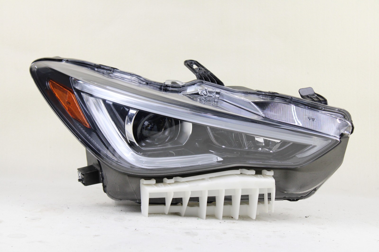 Complete 2017 - 2022 Infiniti Q60 Right RH Non-Adaptive LED Headlight OEM Complete 2017 - 2022 Infiniti Q60 Right RH Non-Adaptive LED Headlight OEM