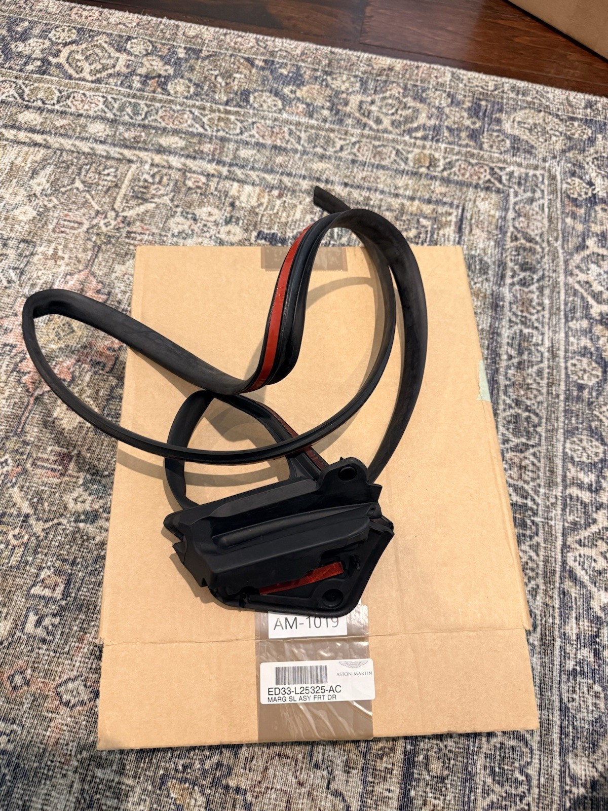 Aston Martin Vanquish Volante LH Door Lower Rear Seal ED33-L25325-AC OEM New Aston Martin Vanquish Volante LH Door Lower Rear Seal ED33-L25325-AC OEM New