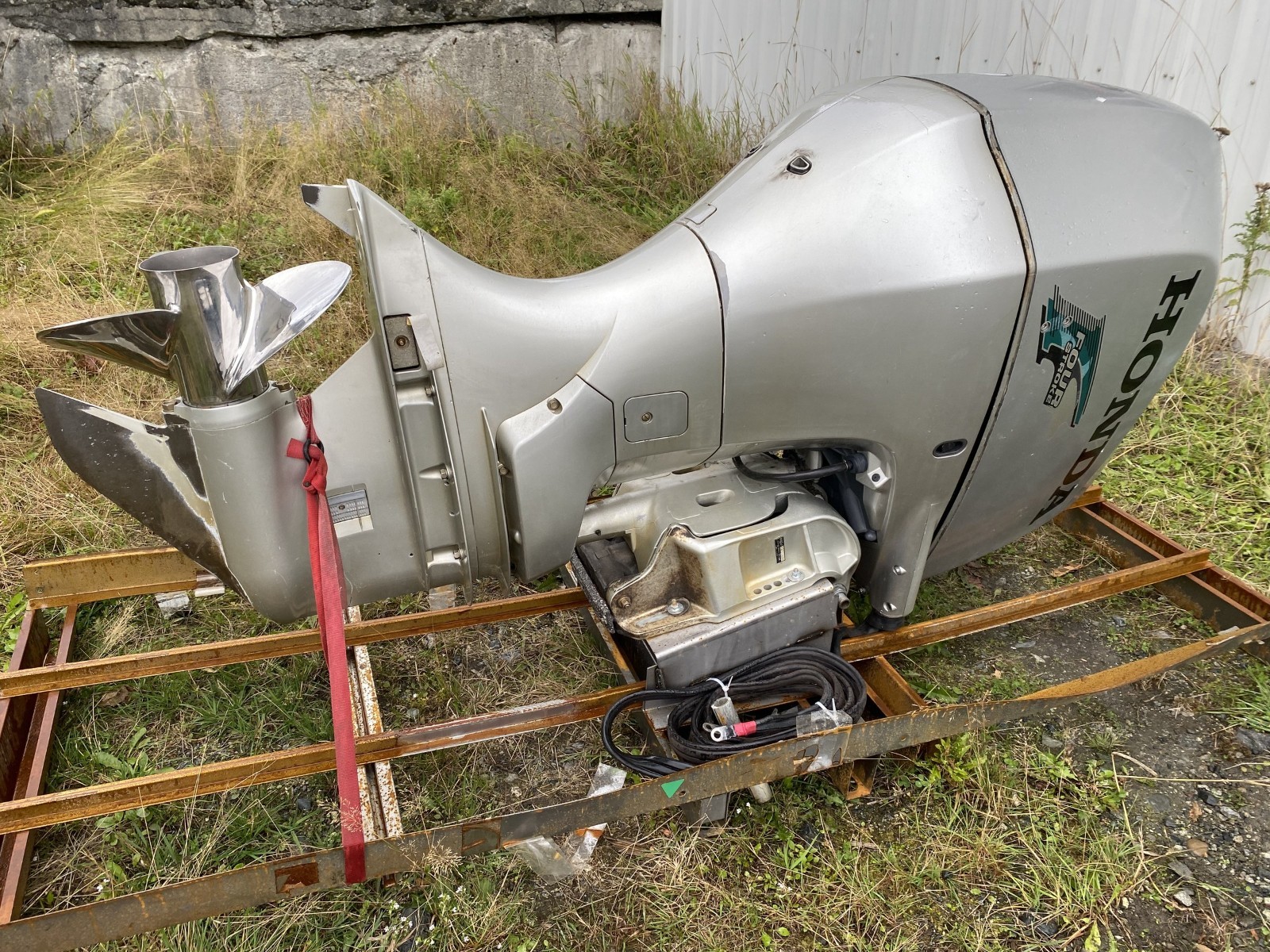 2004 Honda BF225 225 HP VTEC 4-Stroke Outboard Motor 25 Inch XL Shaft