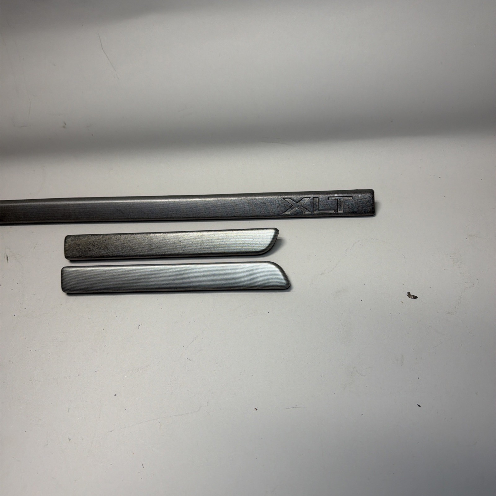 92-96 Ford F-150 F-250 F350 Bronco OBS OEM Dash Trim Bezel XLT 3 Piece silver