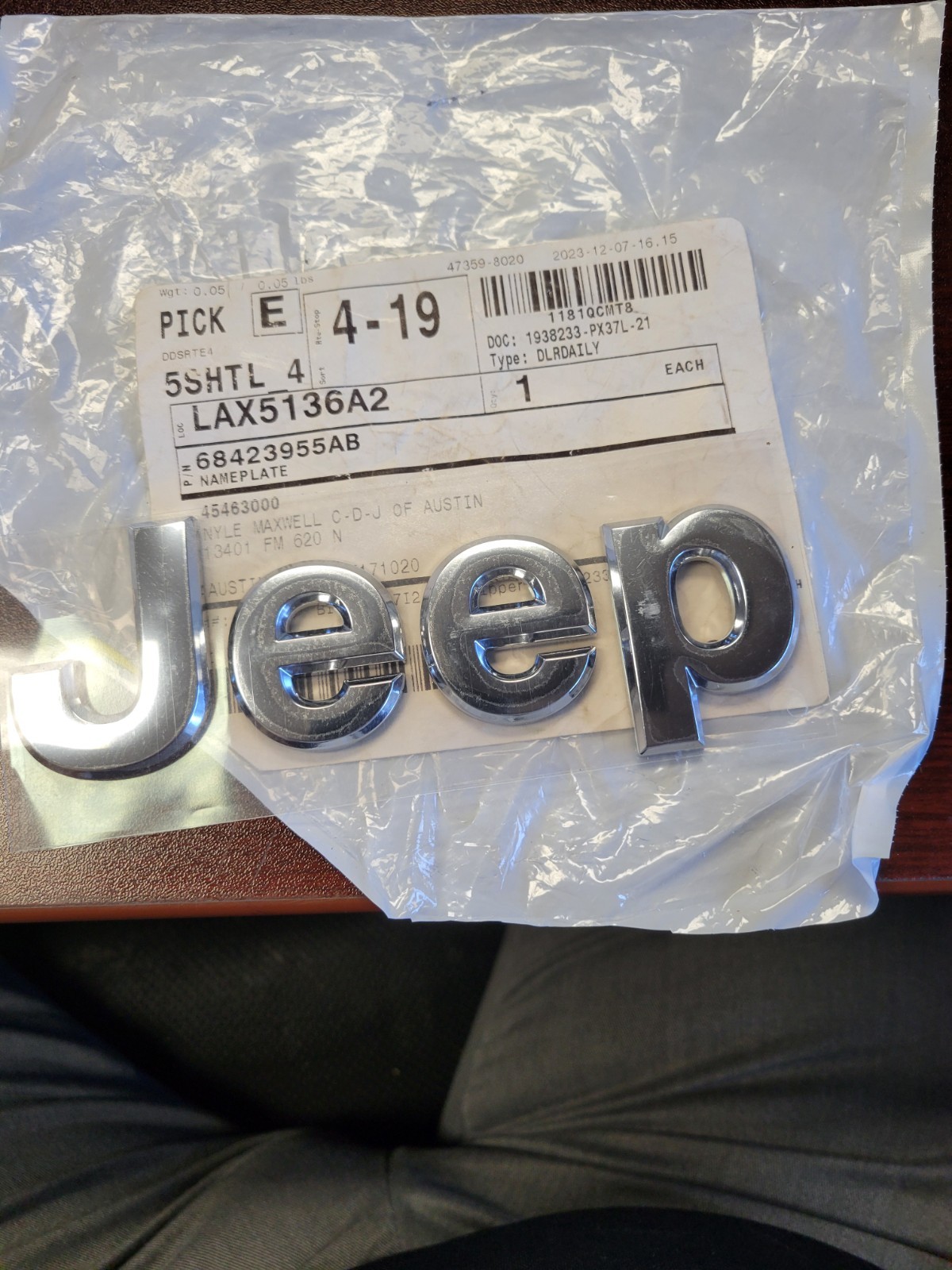 Genuine Mopar 2019-2023 Jeep Cherokee Front Bumper Hood Nameplate 68423955AB Genuine Mopar 2019-2023 Jeep Cherokee Front Bumper Hood Nameplate 68423955AB