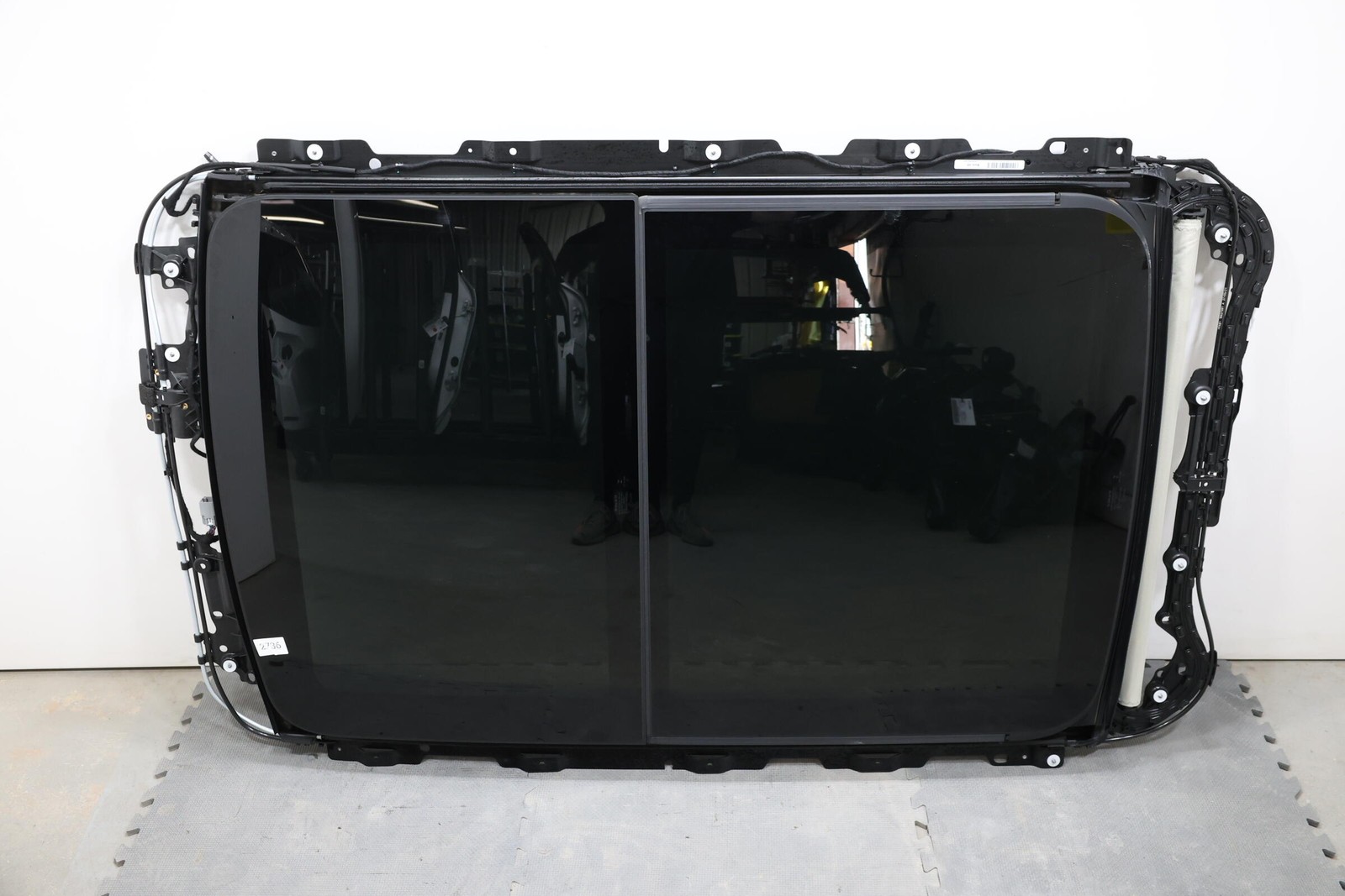 2016 - 2026 VOLVO XC90 PANORAMIC ROOF SUNROOF MOONROOF OEM 32341032