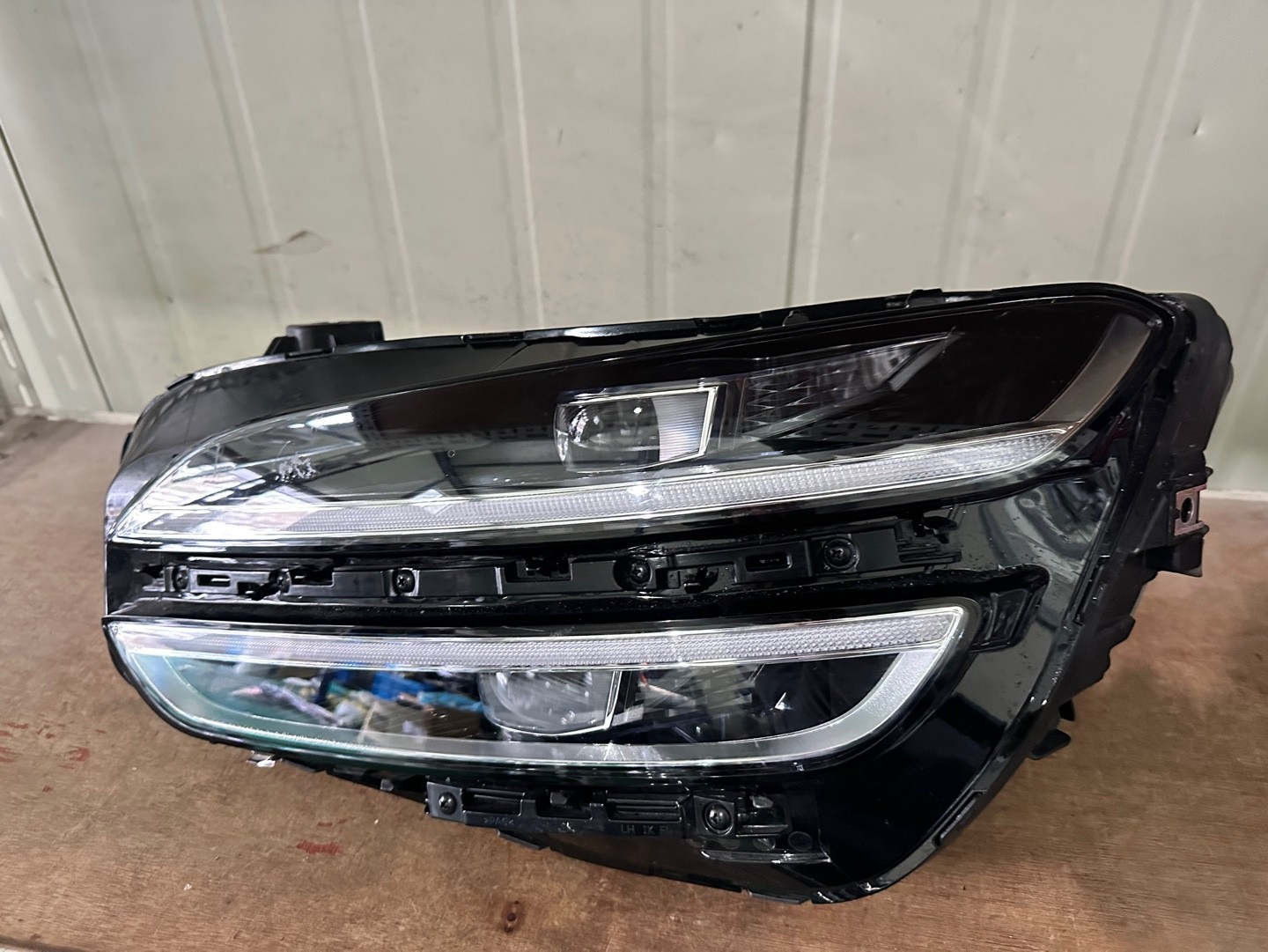 2022-2025 Genesis G70 Left Driver LED Headlight Used Genuine OEM 92101-G9600