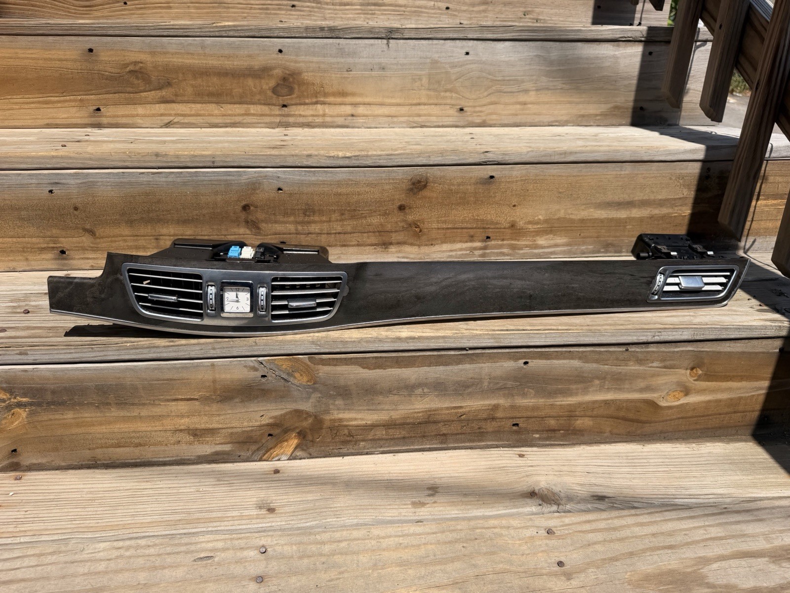 14-16 Mercedes W212 E350 Center Dashboard Dash Trim Molding OEM 14-16 Mercedes W212 E350 Center Dashboard Dash Trim Molding OEM