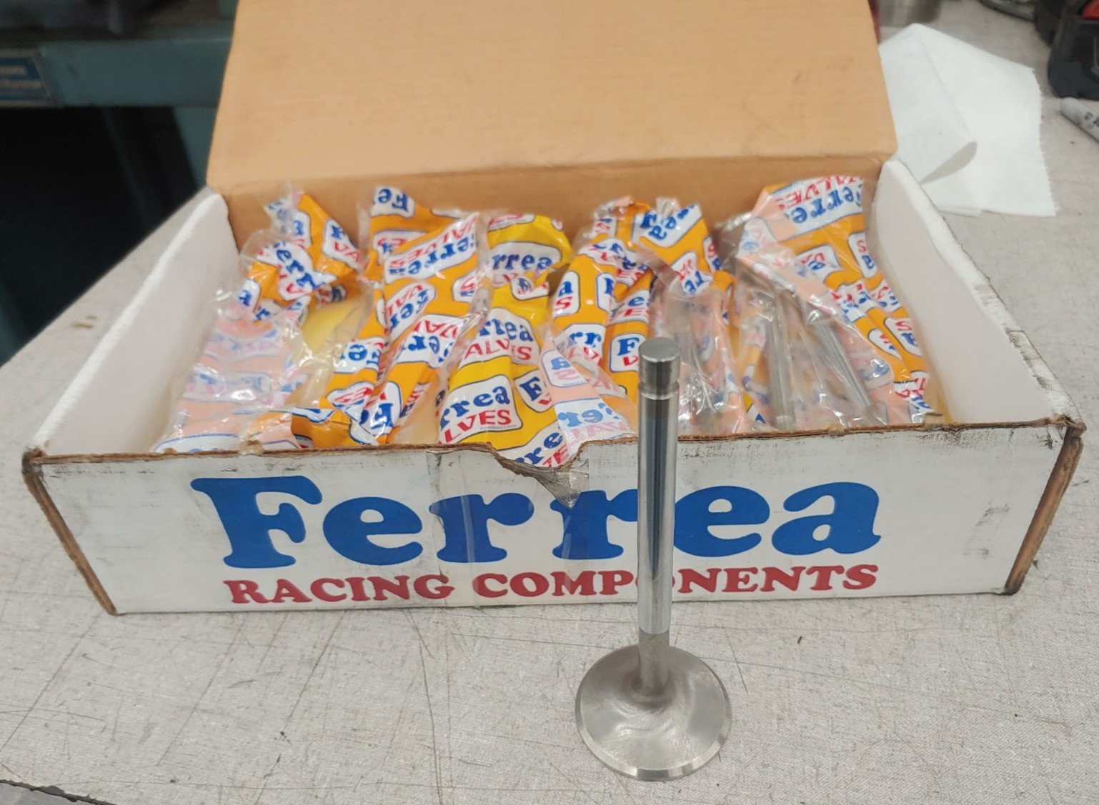 Ferrea 6000 Series Stainless Exhaust Valves  Big Block Ford F6258