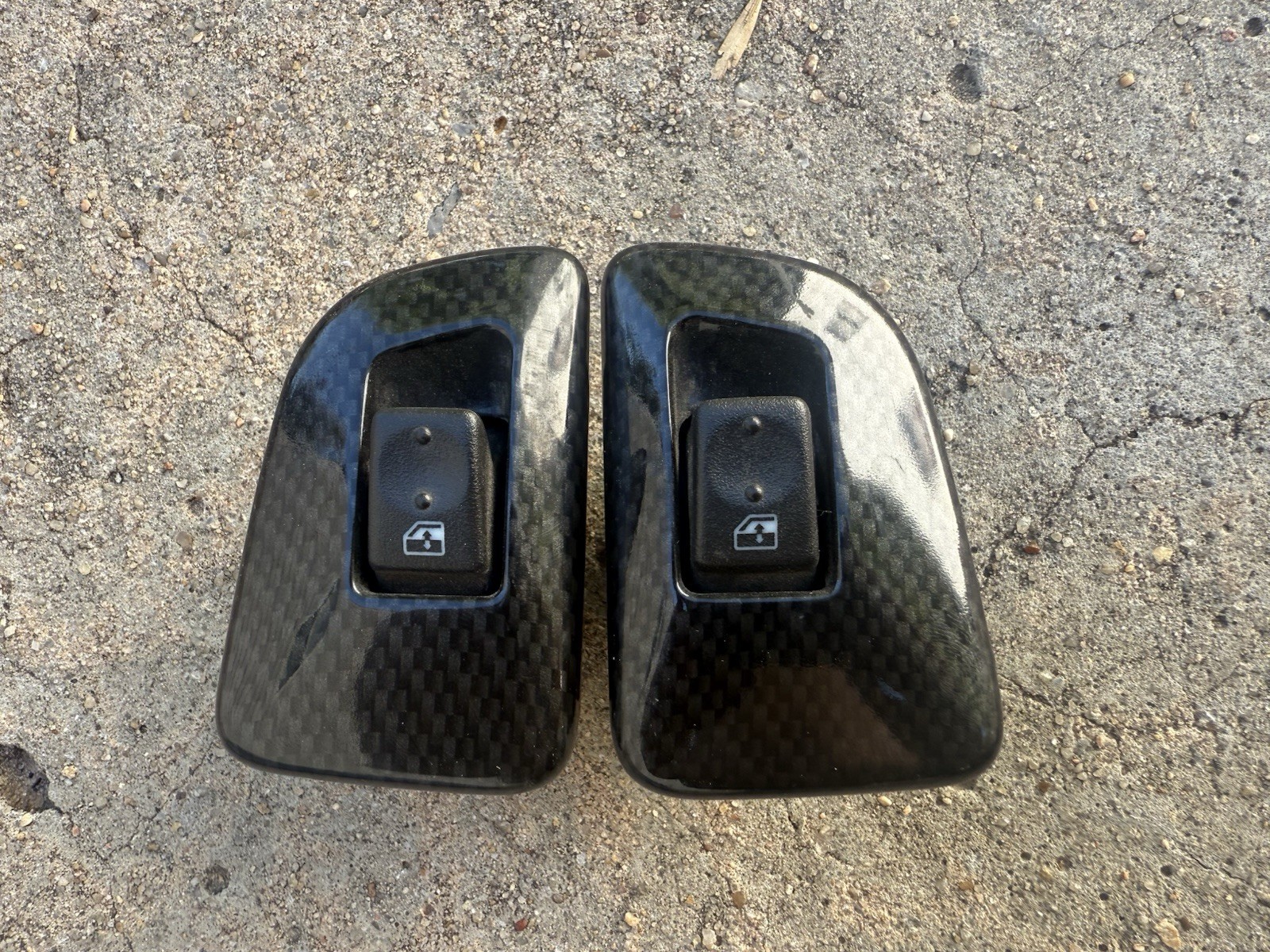 03-06 Silverado Sierra REGENCY RST Rear Power Window Switch PAIR Carbon