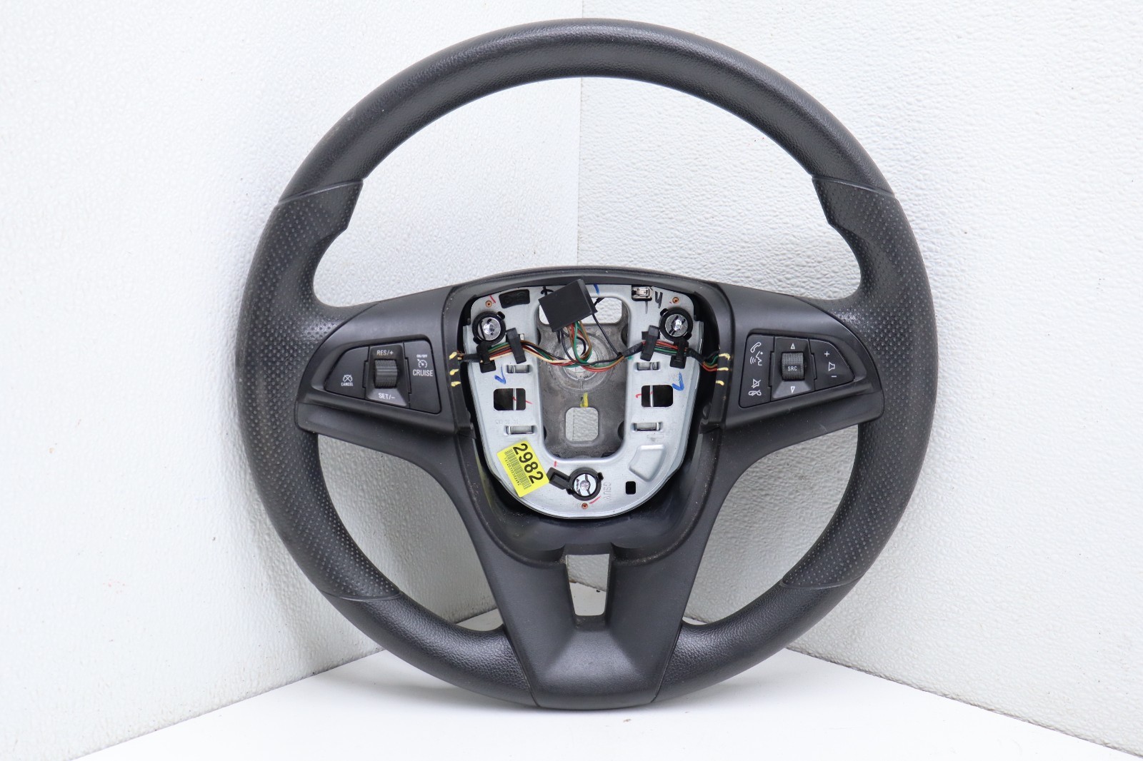 2015-2016 CHEVROLET TRAX STEERING WHEEL W/AUDIO CRUISE CONTROL SWITCHES OEM