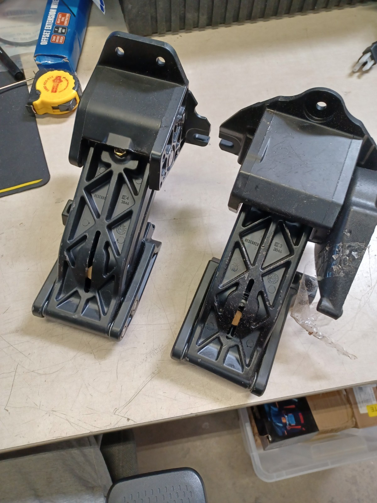 REALTRUCK AMP Research PARTS: Collapsible Bracket #3846 D4 /D3 
