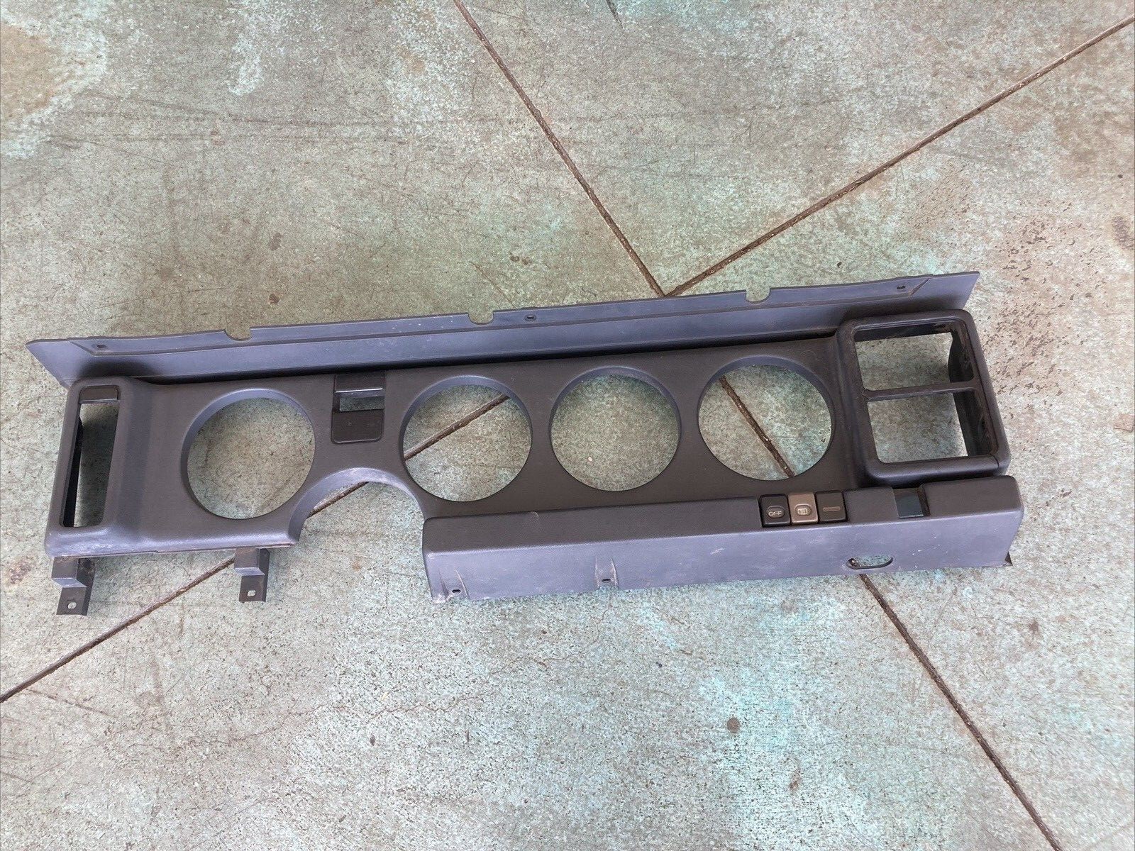 1986-92 PONTIAC FIREBIRD INSTRUMENT BEZEL 1986-92 PONTIAC FIREBIRD INSTRUMENT BEZEL